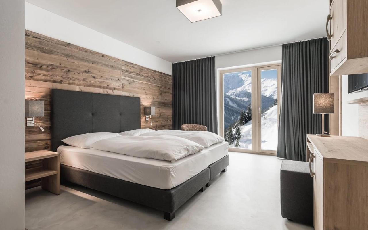 Double Room Mountain View Annex