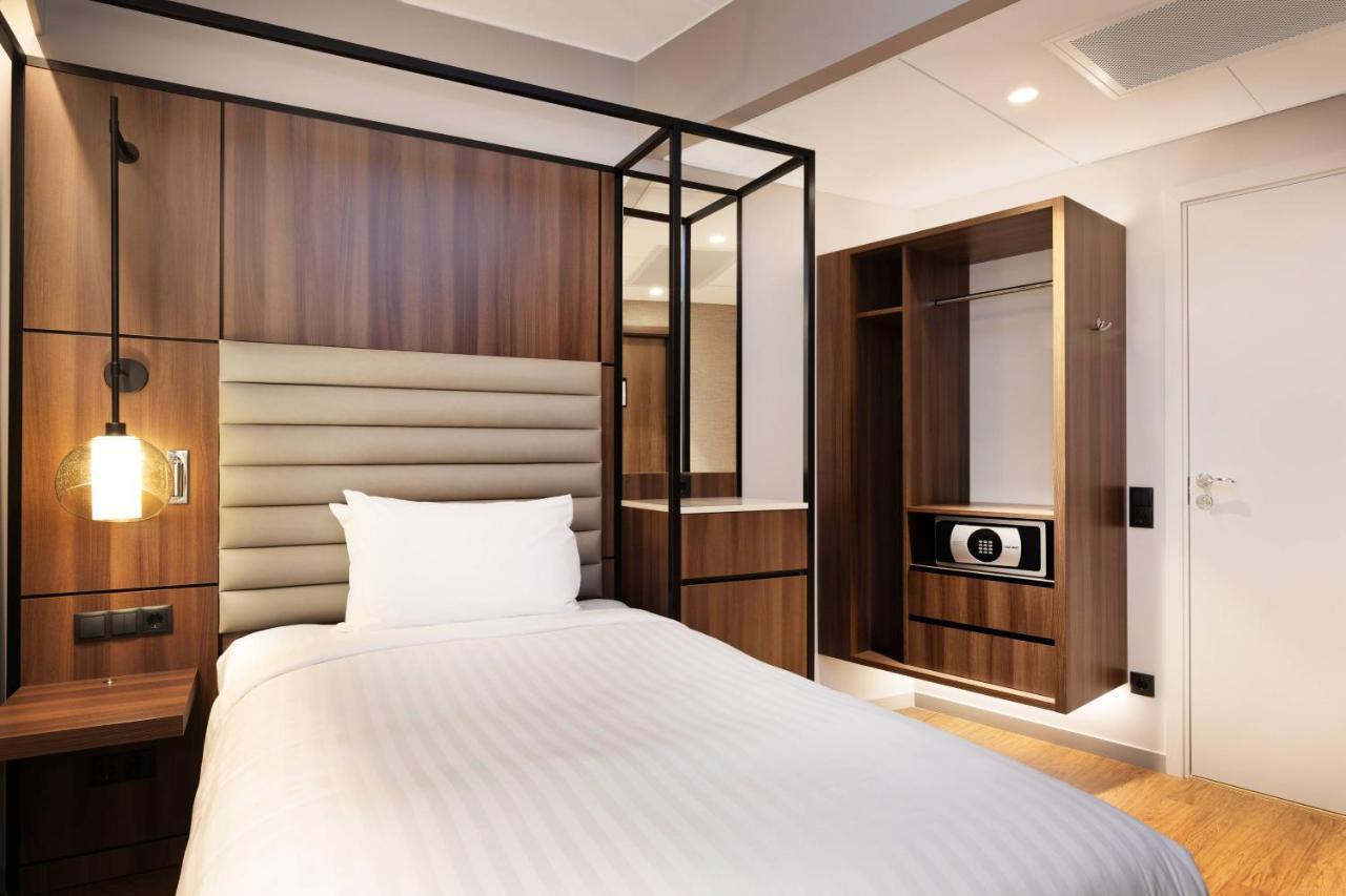 Standard Single Smaller Guest room 1 Twin or Single Beds,1392885314:JPEG