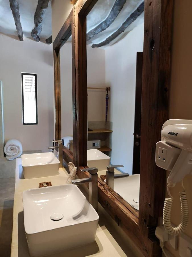 Deluxe Suite with Sea View,1126560879:JPEG