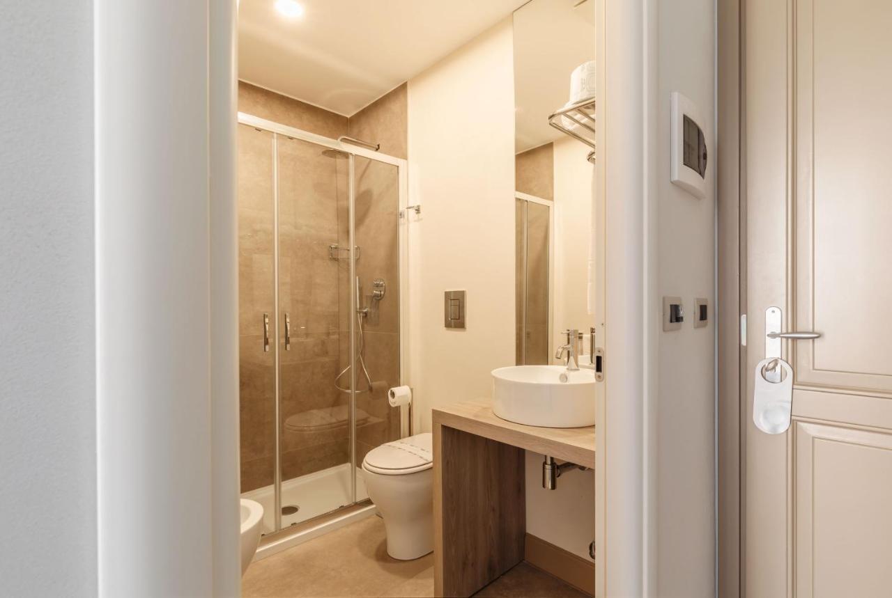 Single Room Private Bathroom
