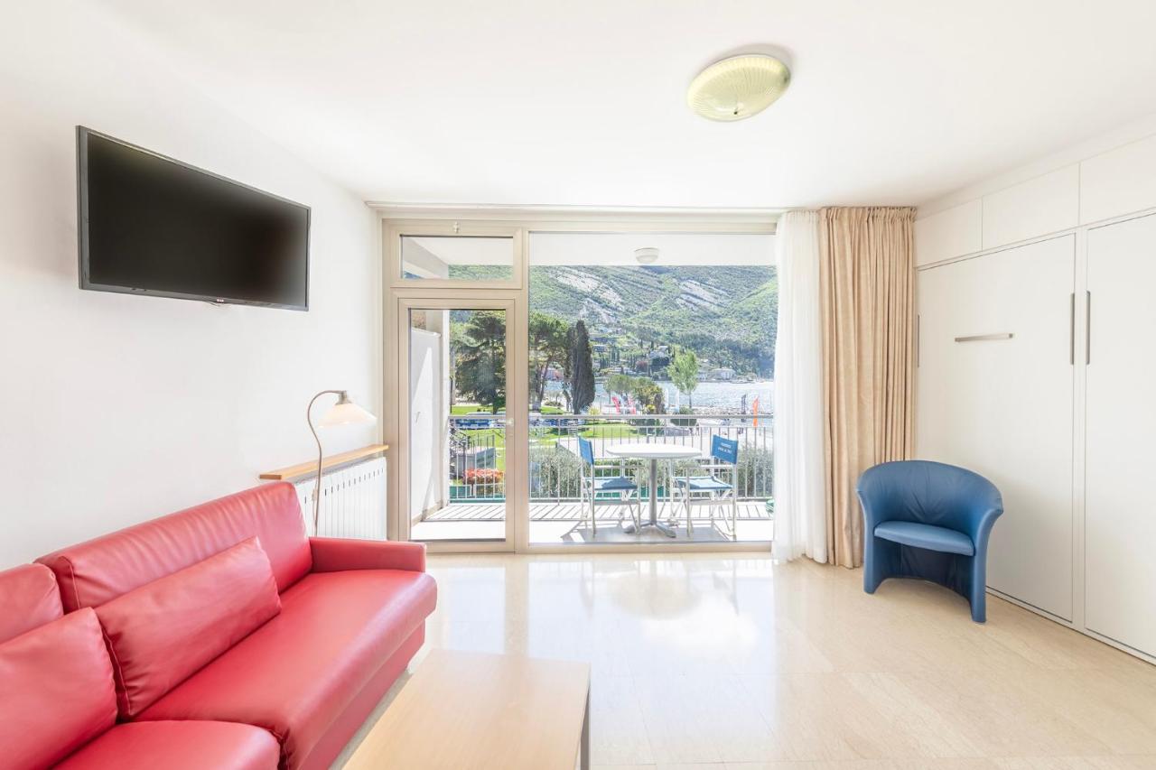 Superior Apartment,1414655208:JPEG