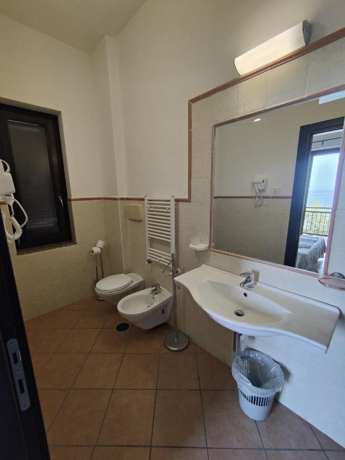 Triple Room with Sea View,1663210562:JPEG