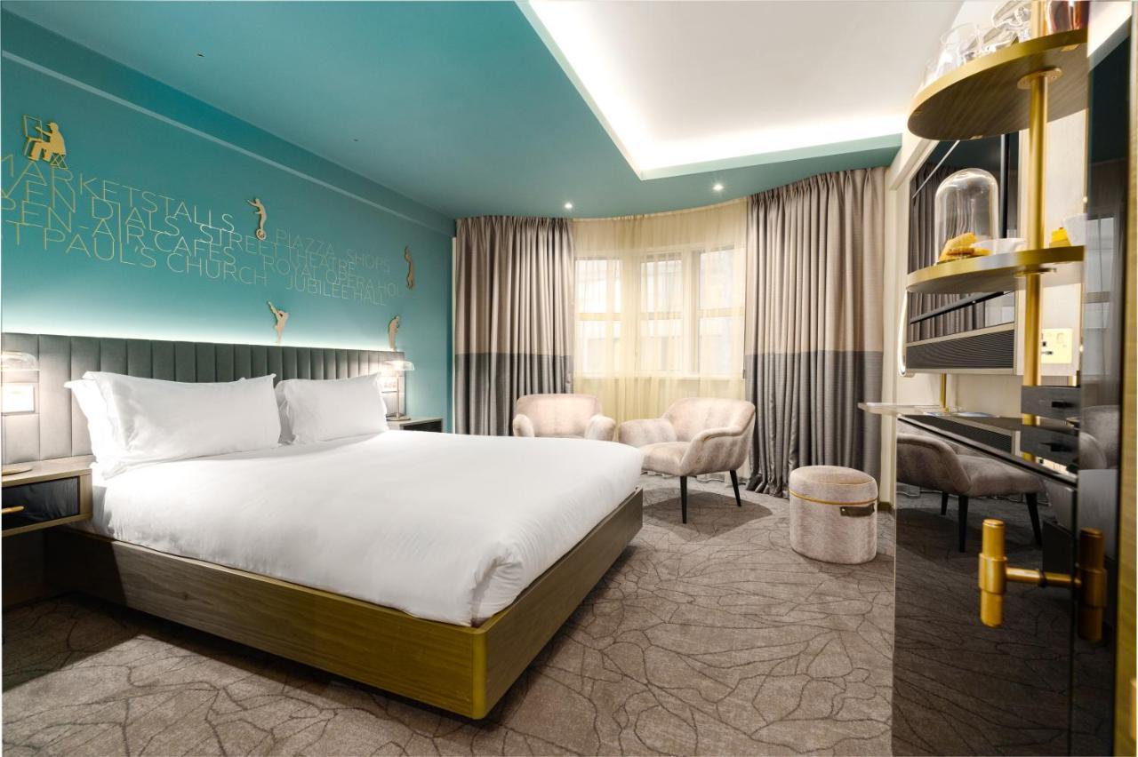 Executive Room,1414745298:JPEG