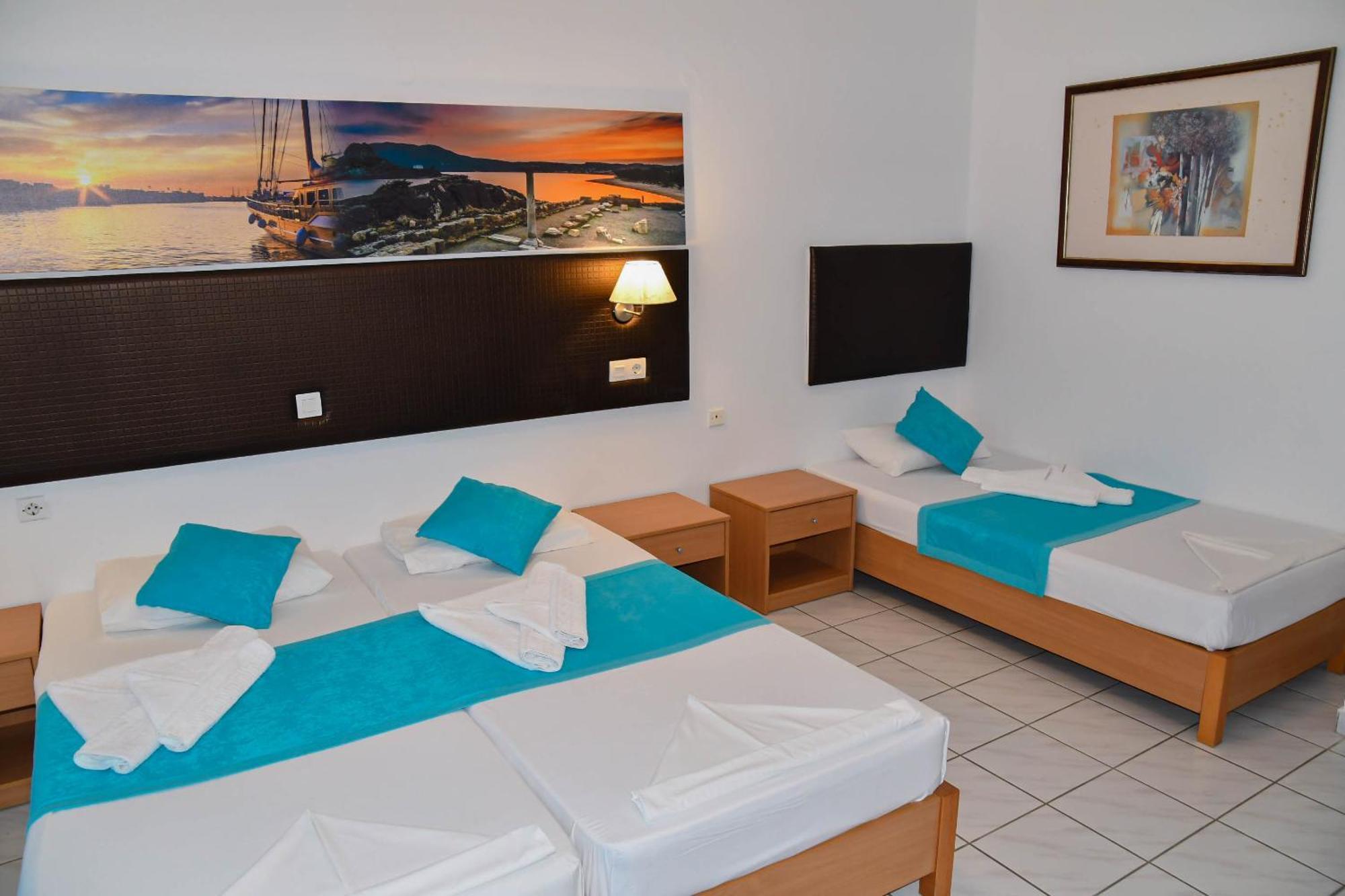Comfort Triple Room