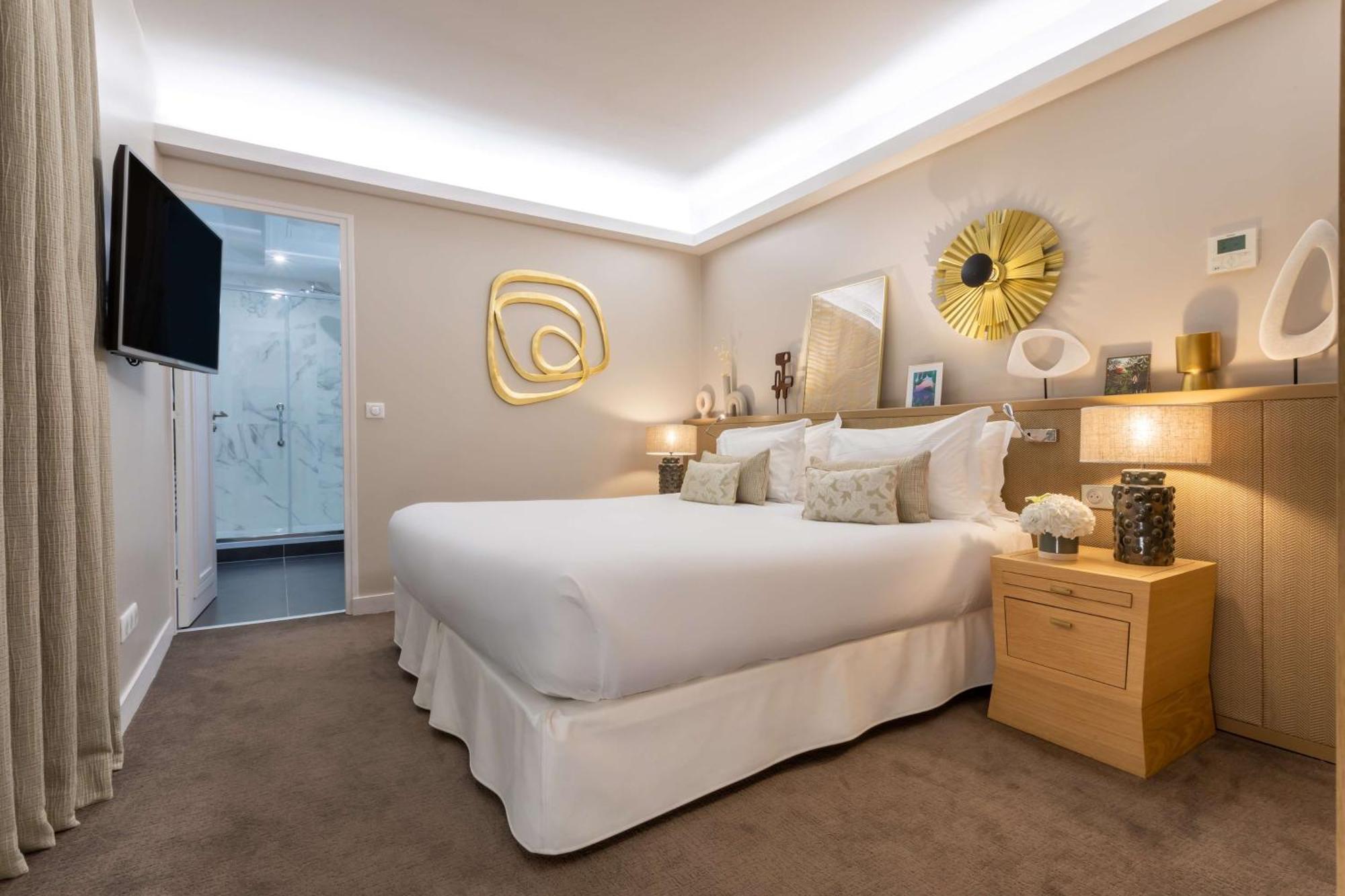 Signature Suite,1345189328:JPEG