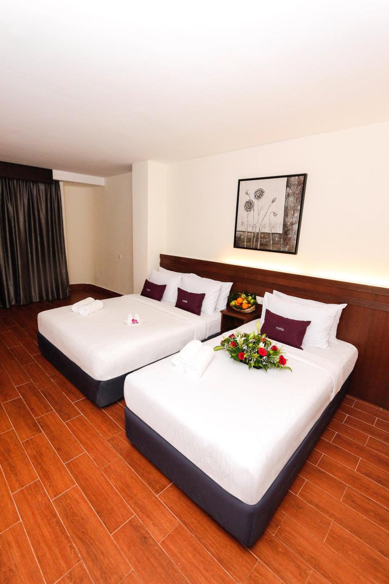 Family Triple 01 King bed & 01 Single bed