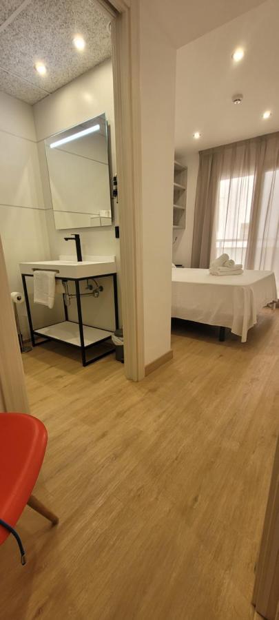 Small Double Room,1467543158:JPEG