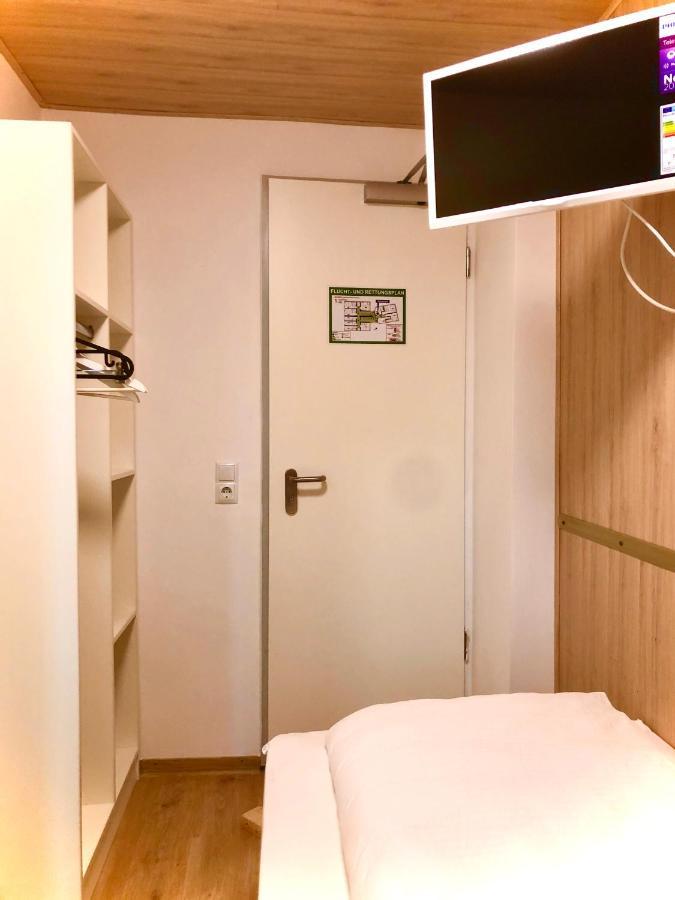 Single Room Private External Bathroom