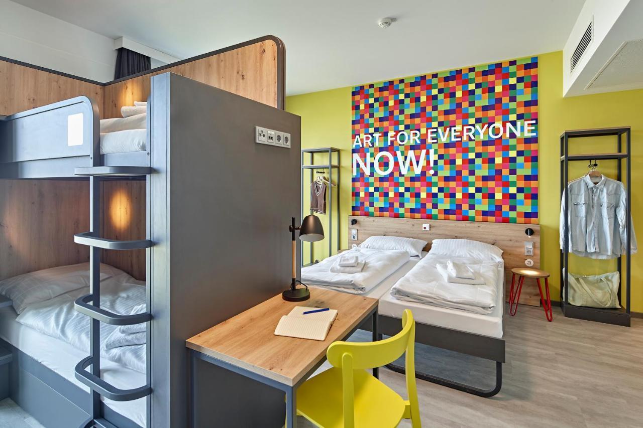 Bed 6-Bed Mixed Dormitory Room