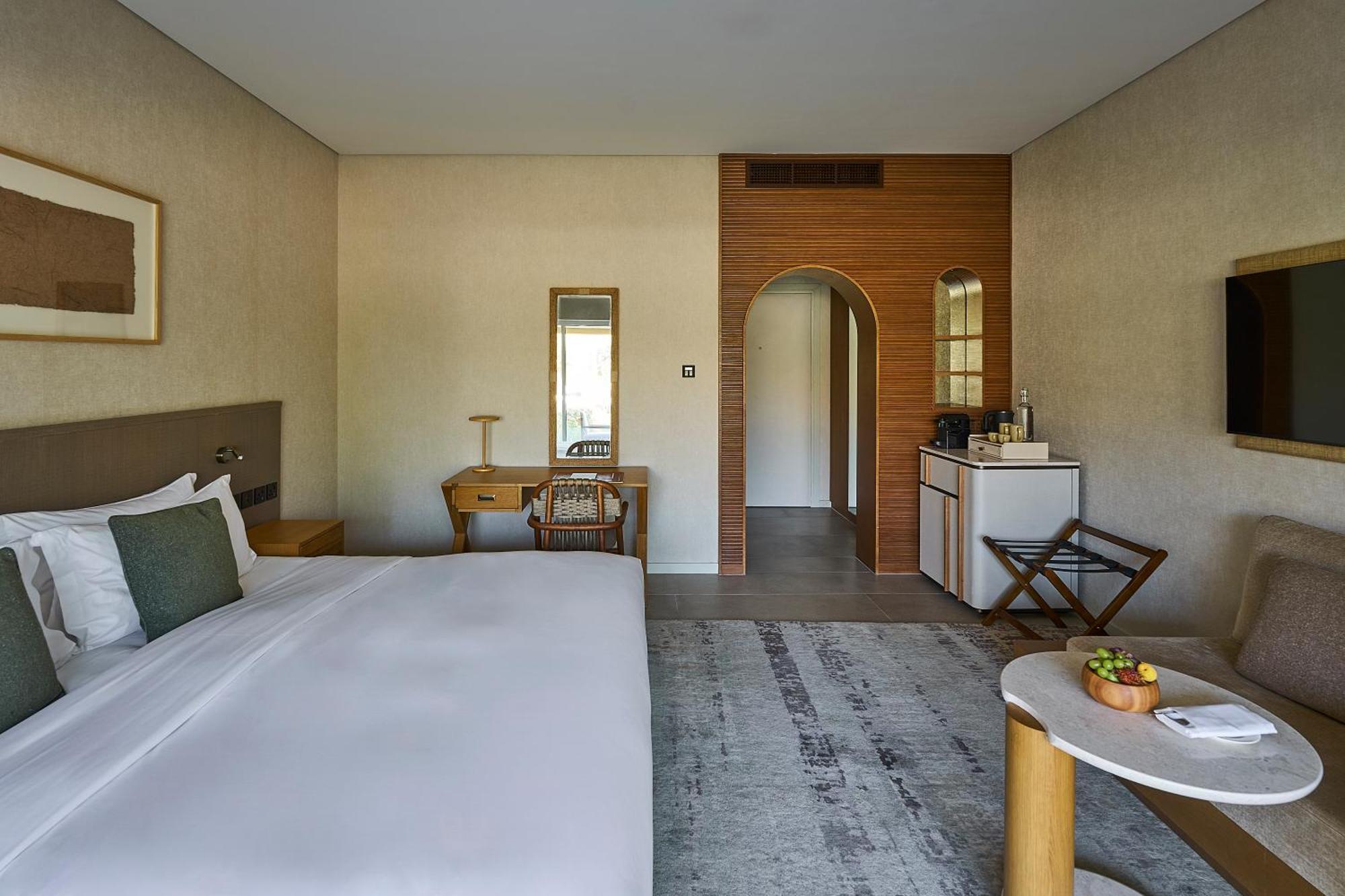 Superior King Room