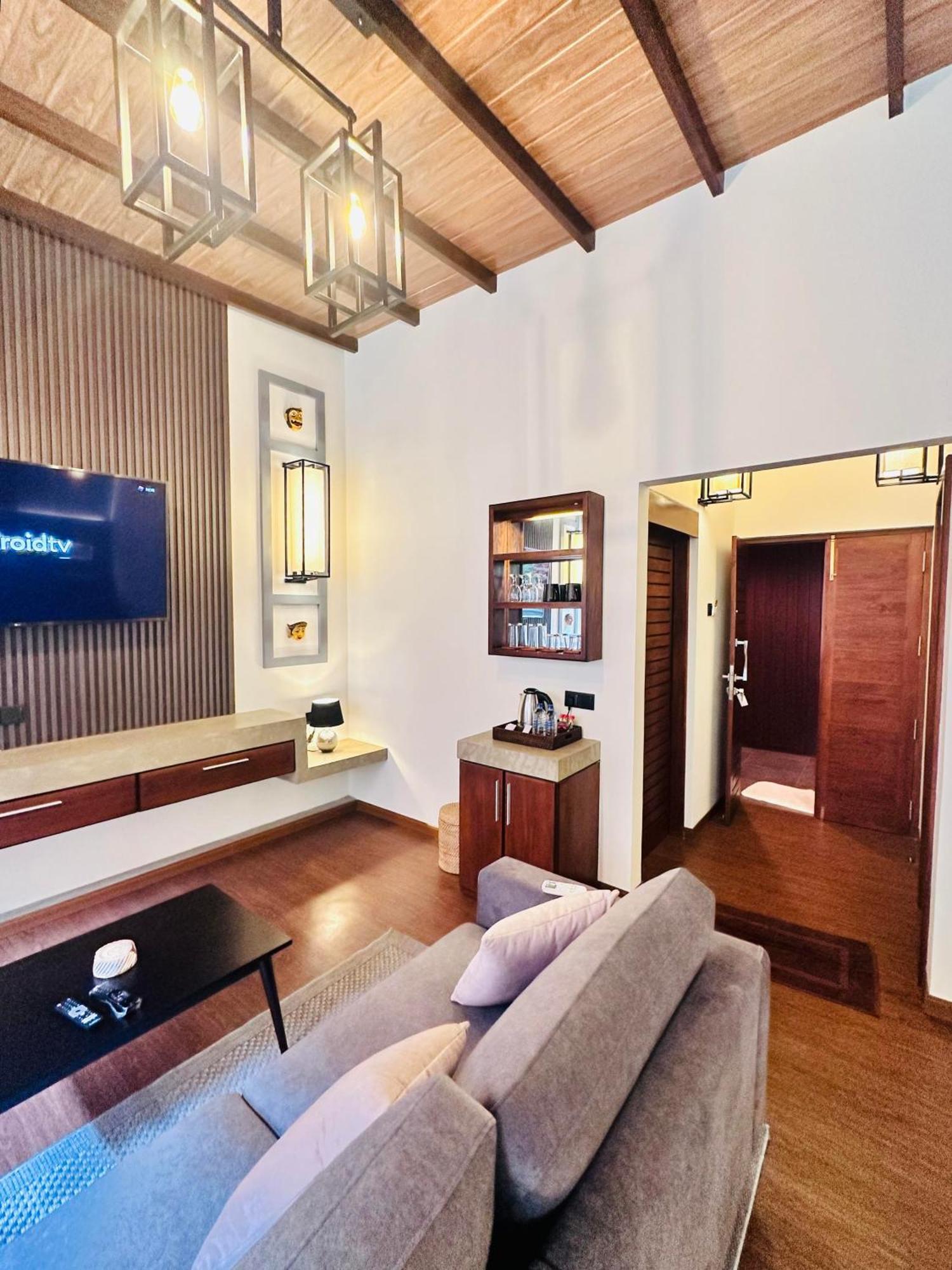 Suite Private Pool,1521051961:JPEG