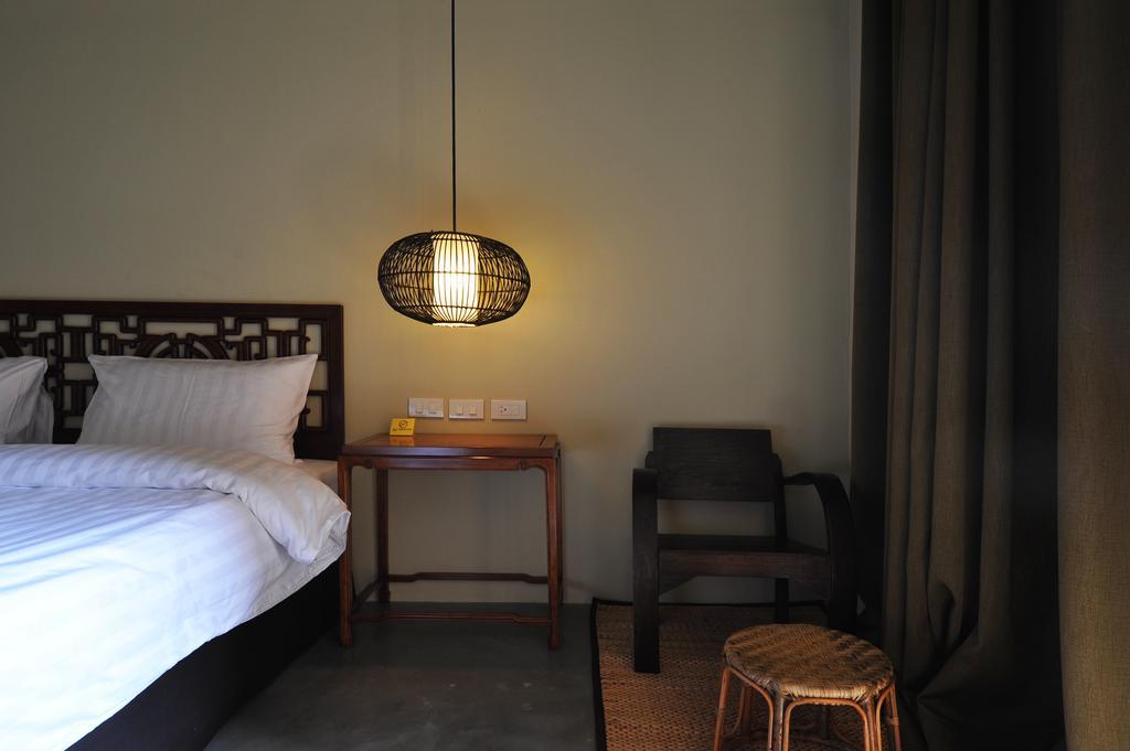Standard Twin Bed