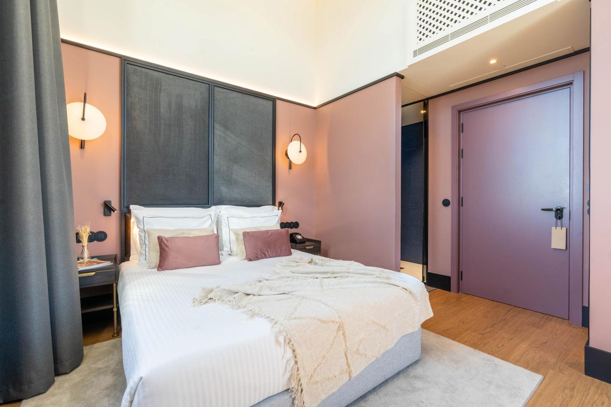 Cozy Double Room River View