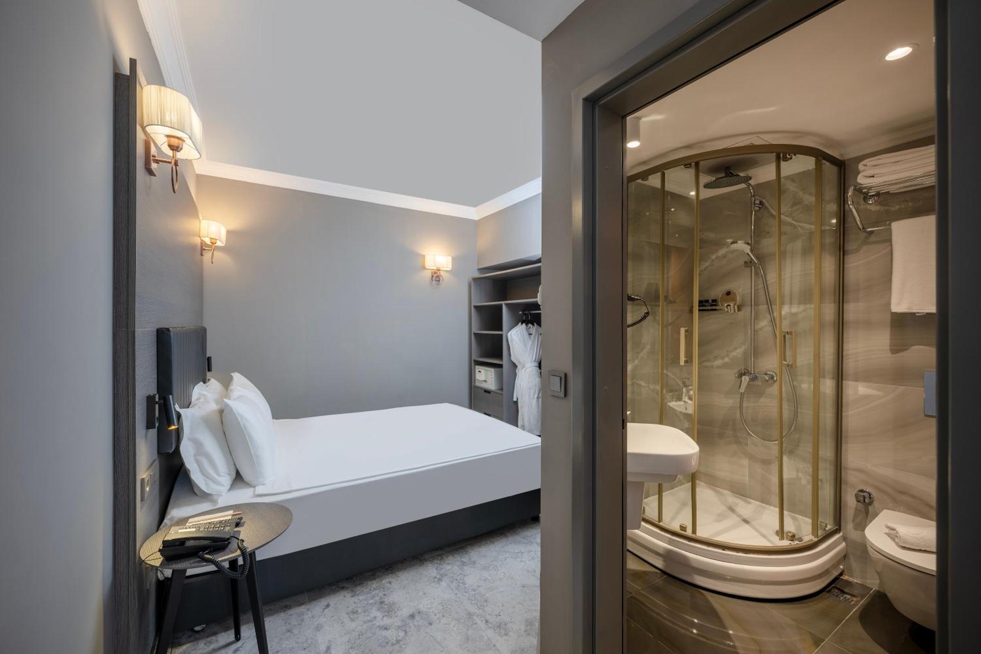 Duplex Quadruple Room