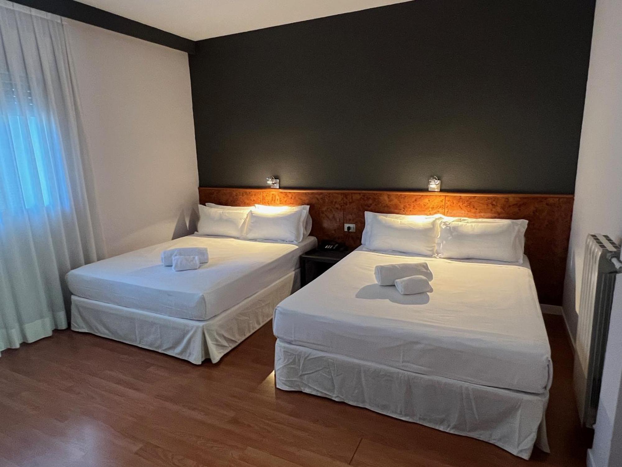Quadruple Family Room (2 beds)