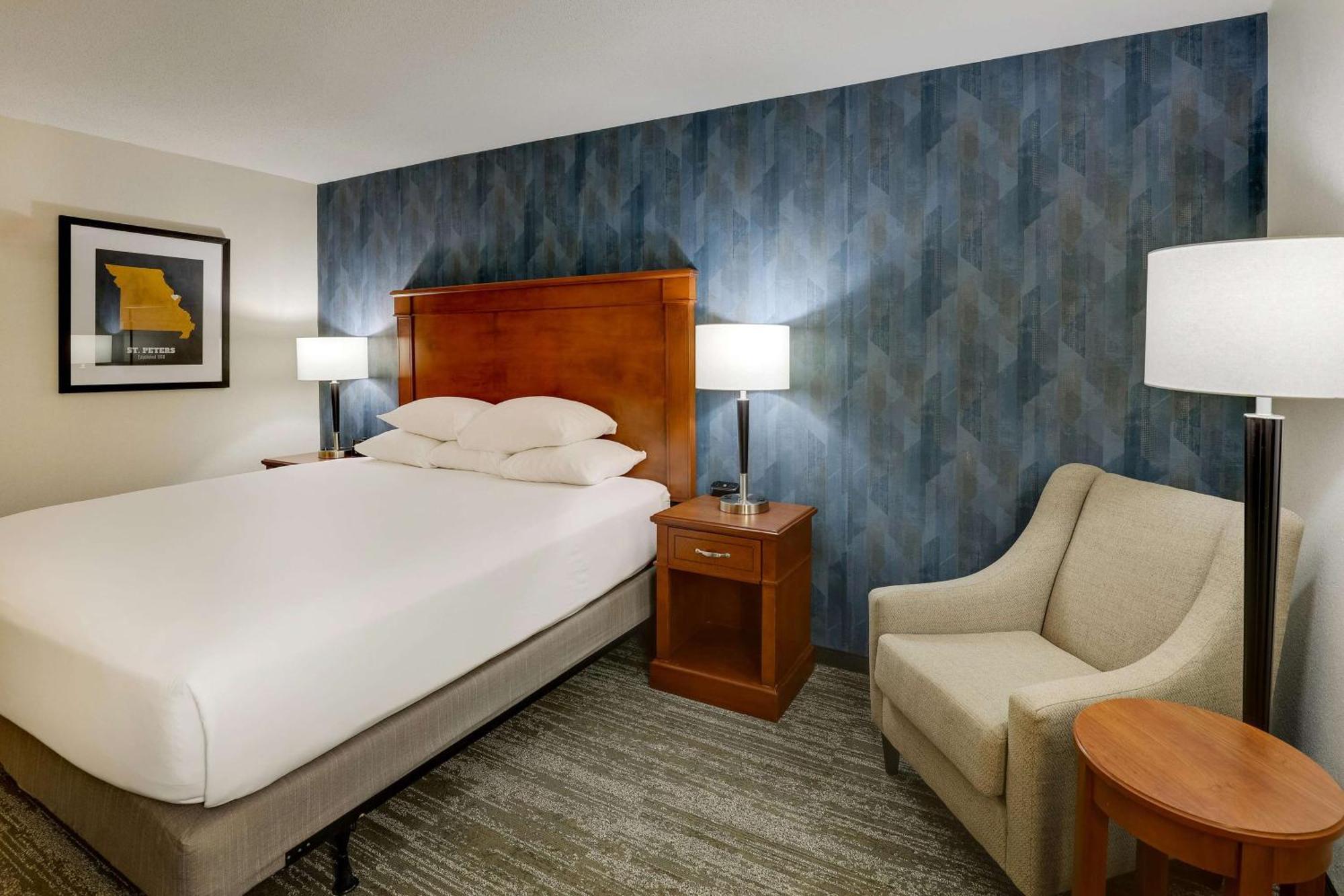 Deluxe King Room - Accessible, Tub