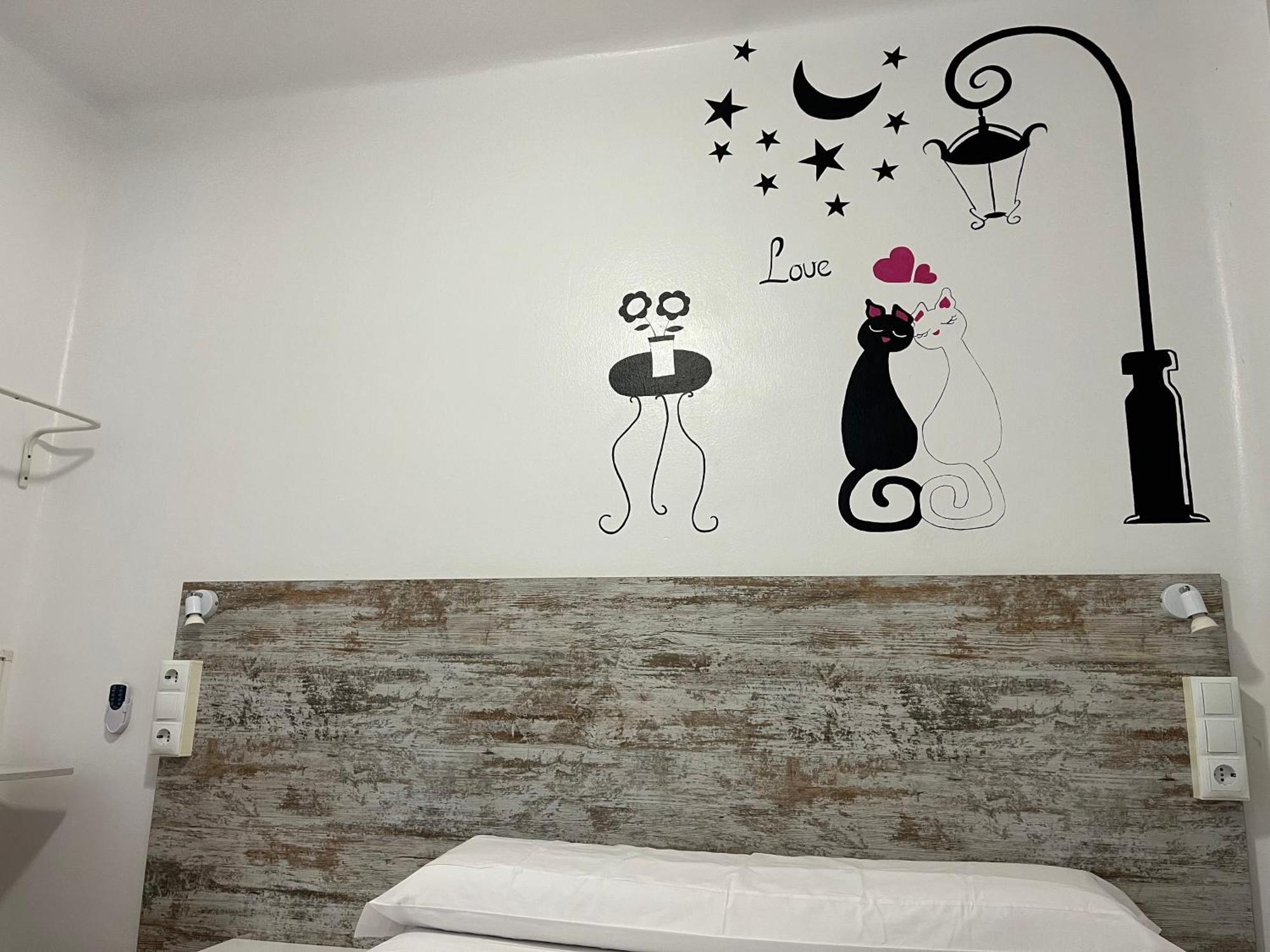 Queen Room