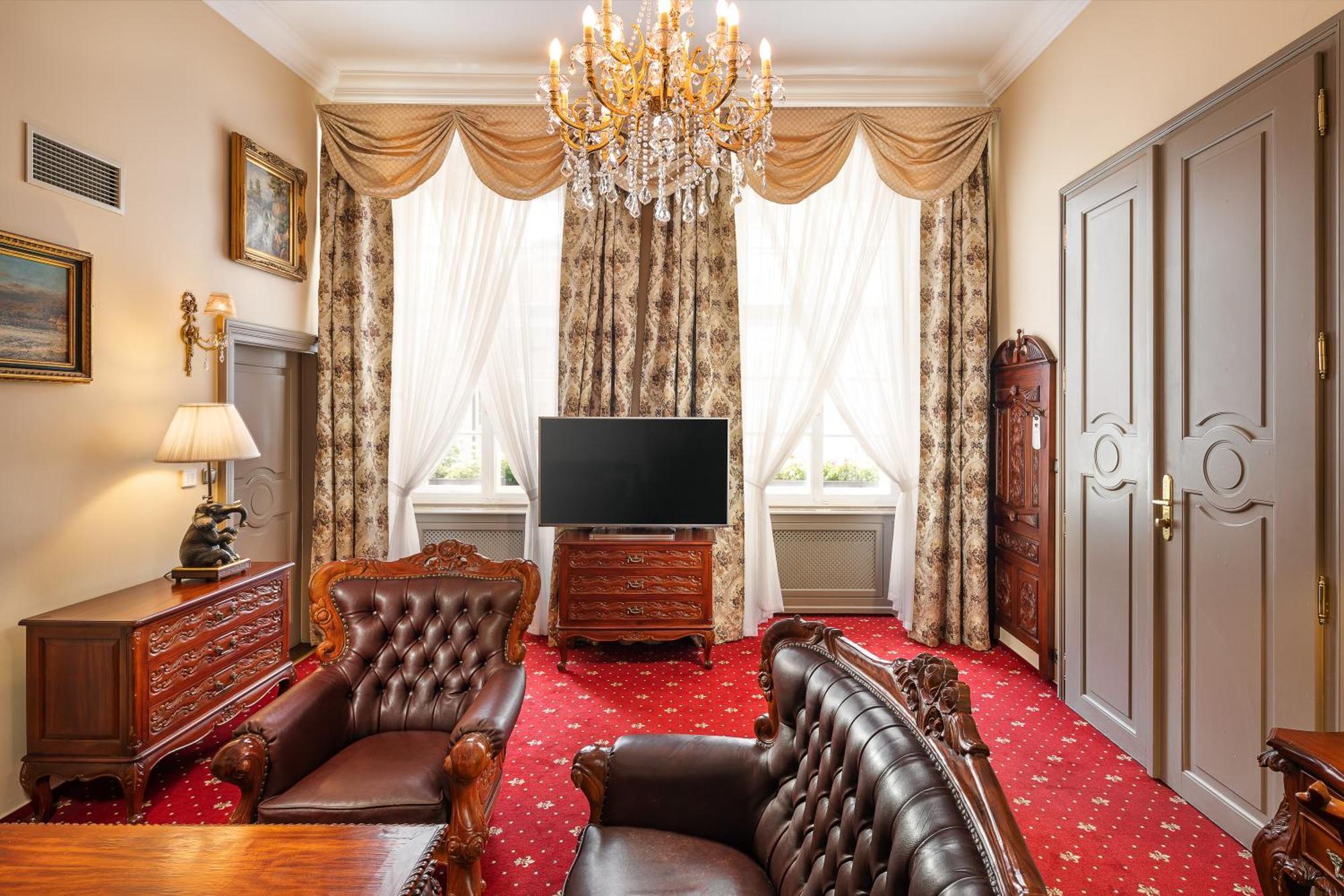 Iron Gate Suite