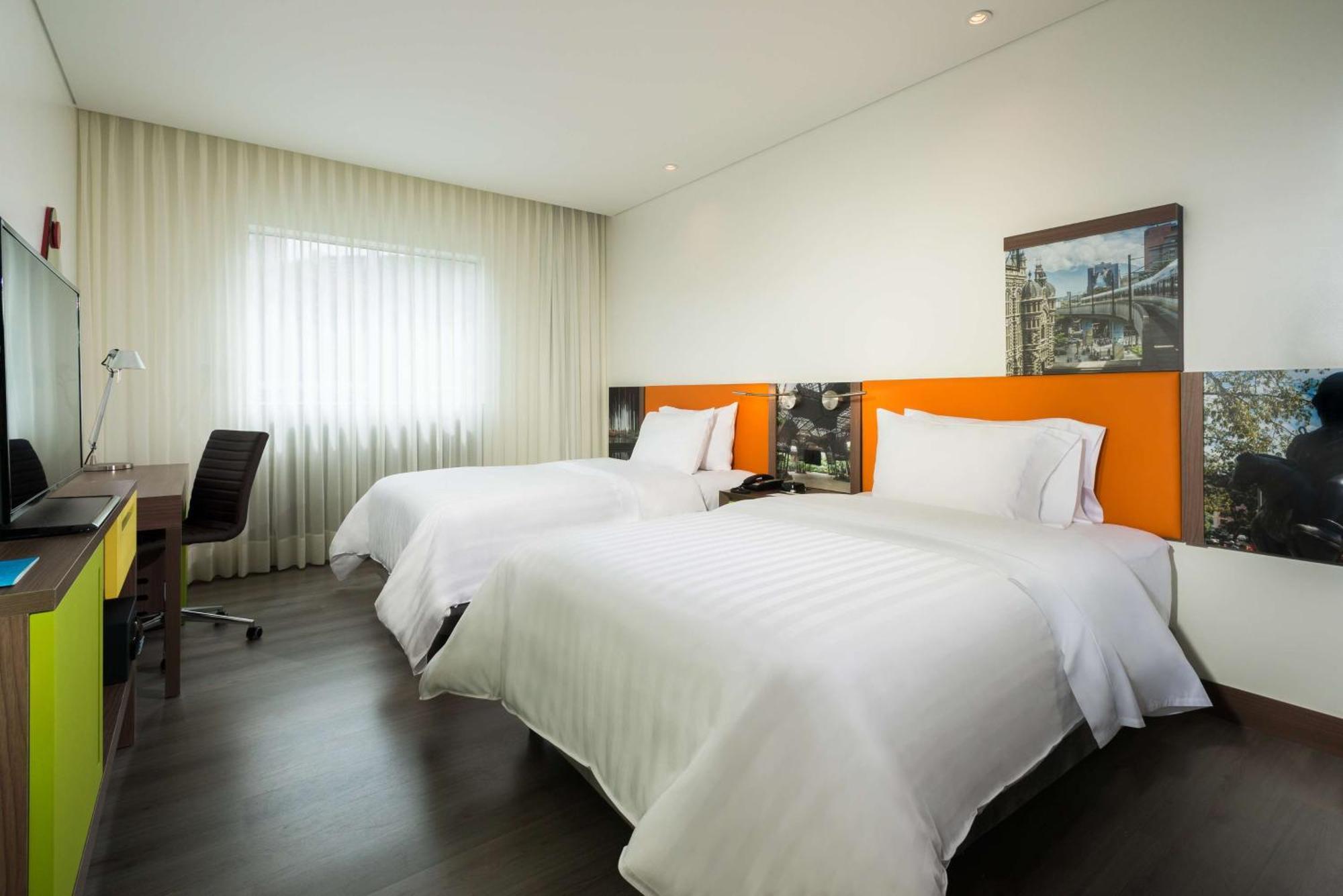 Twin Room - Non-Smoking