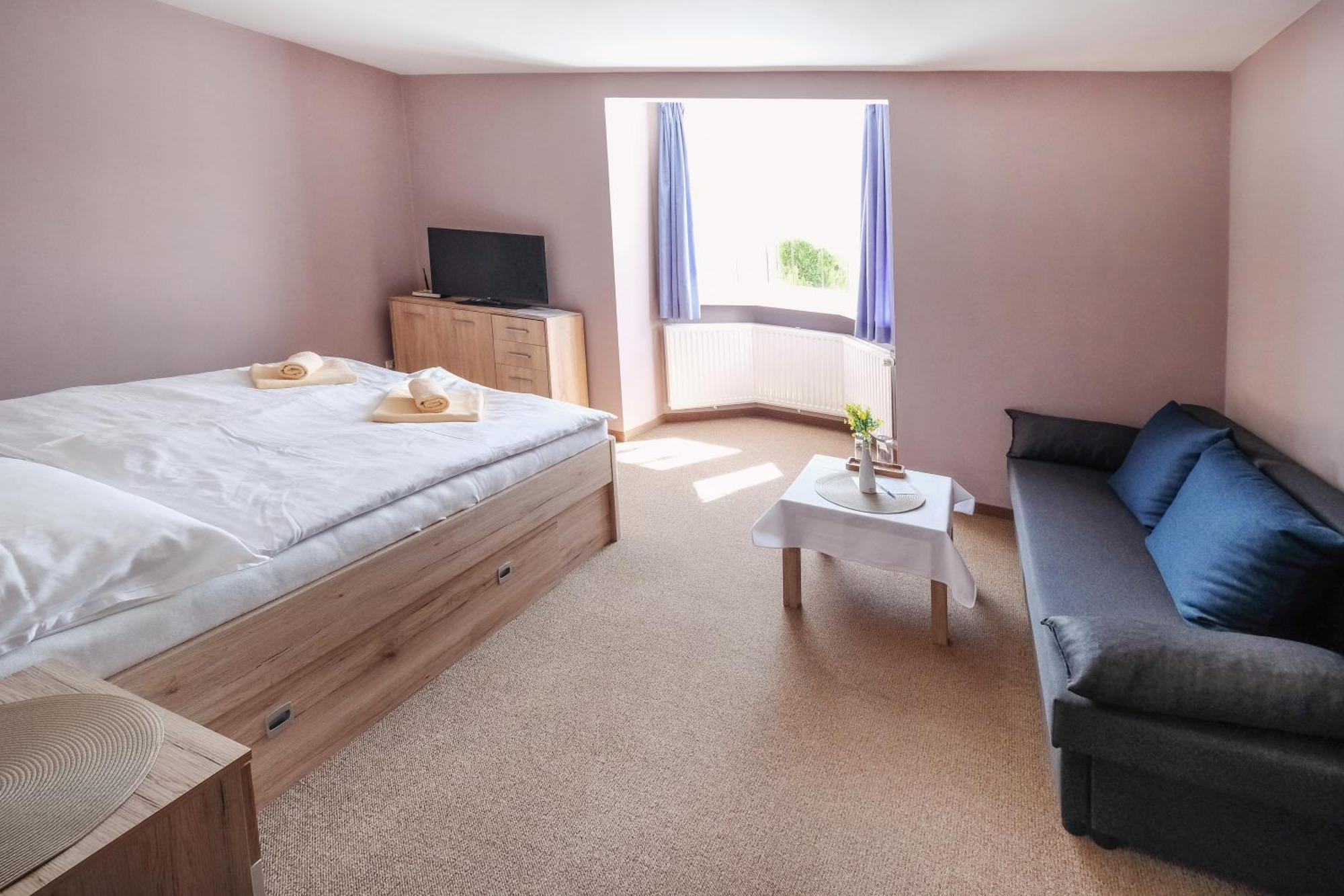 Economy Double Room