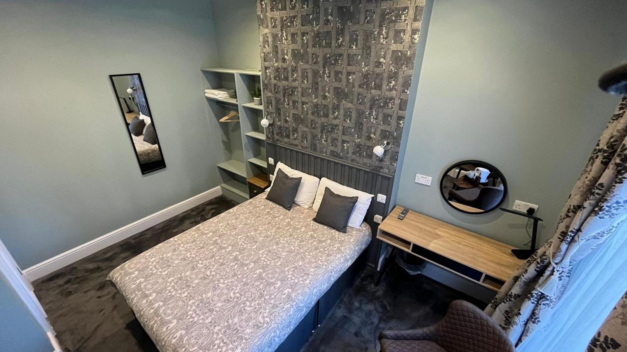 Double Room Private Bathroom