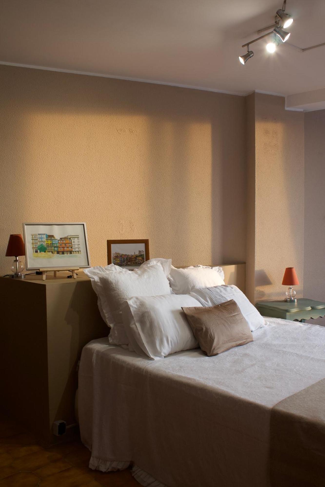 Deluxe Room,1556776642:JPEG