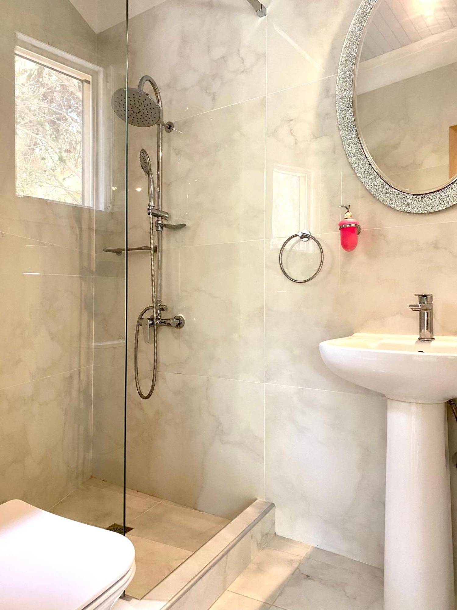 Double or Twin Room with Terrace