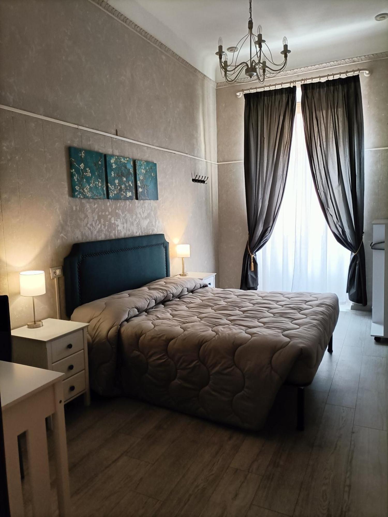Standard Double Room with Shared Bathroom,1563429220:JPEG