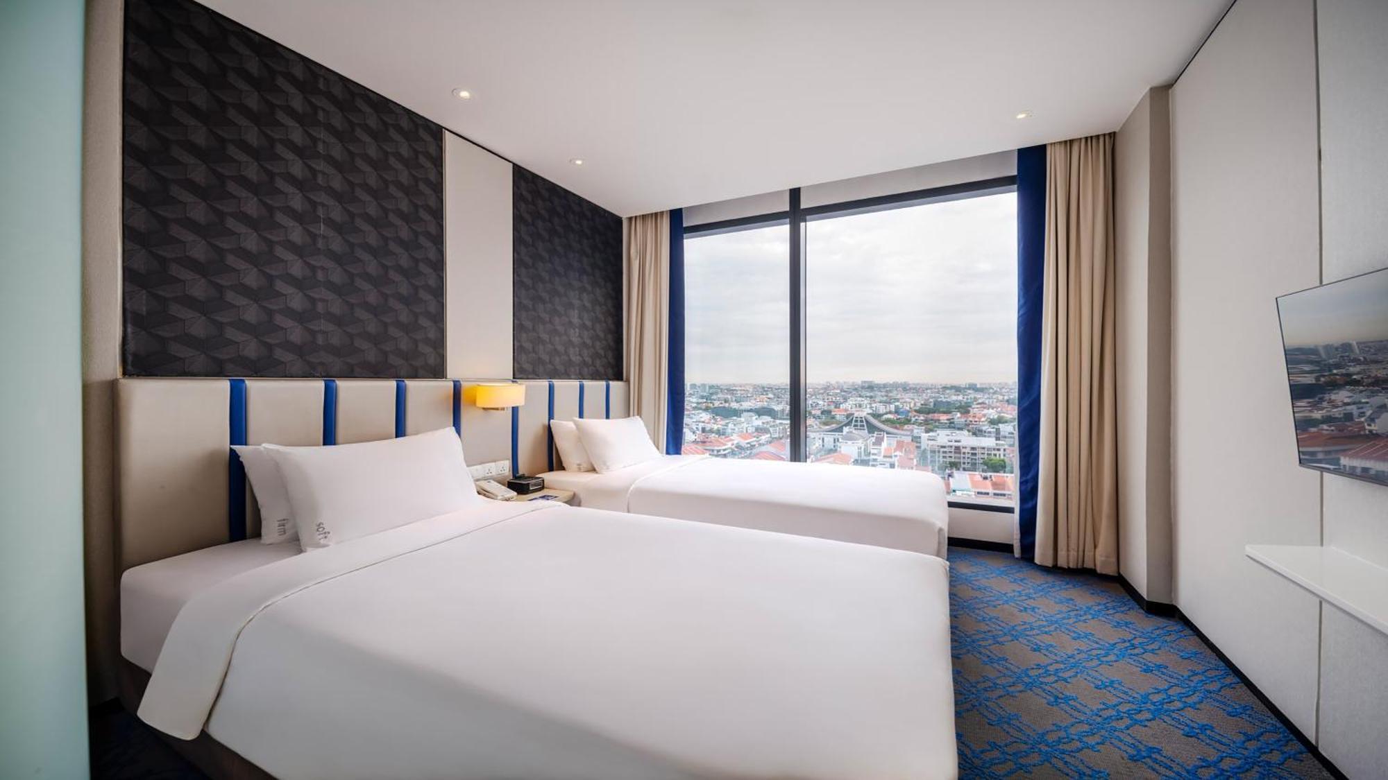 Standard Twin Room City View High Floor