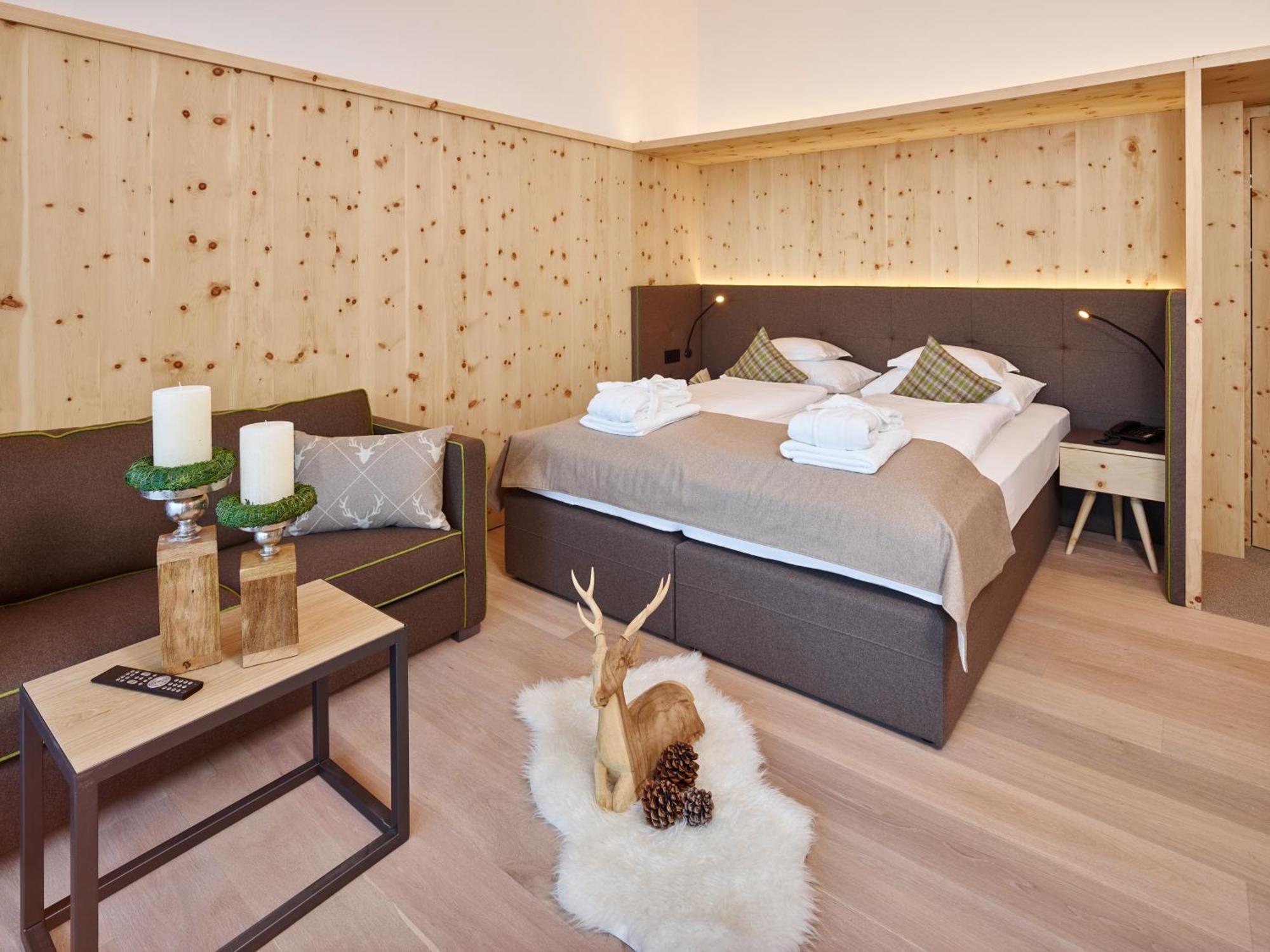 Deluxe Double or Twin Room Balcony