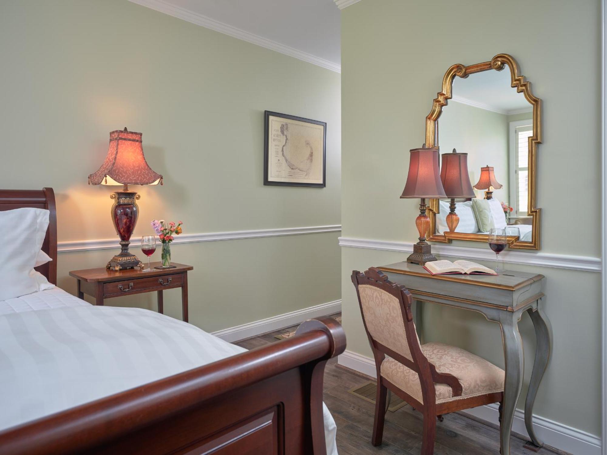 Superior King Room,1586884519:JPEG