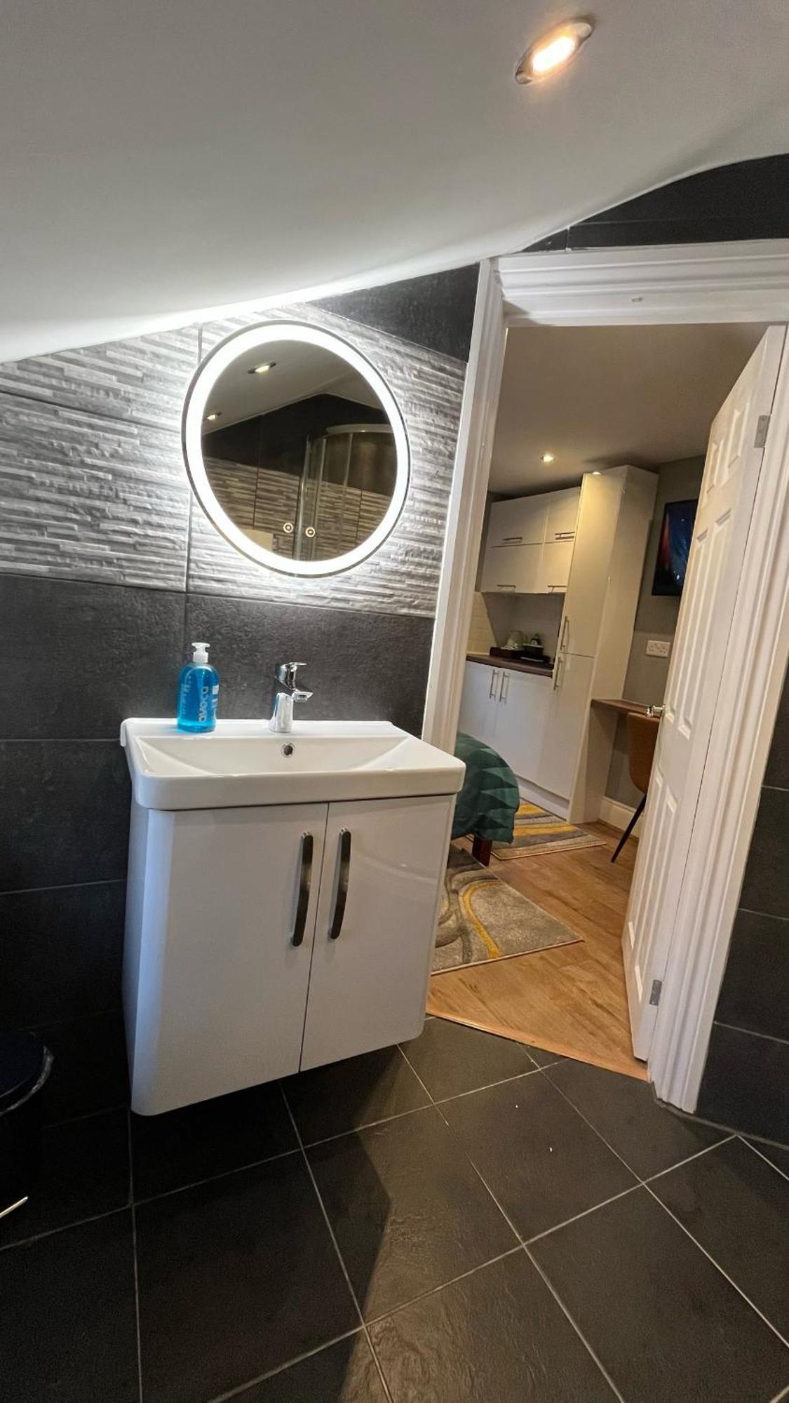 Studio Ensuite