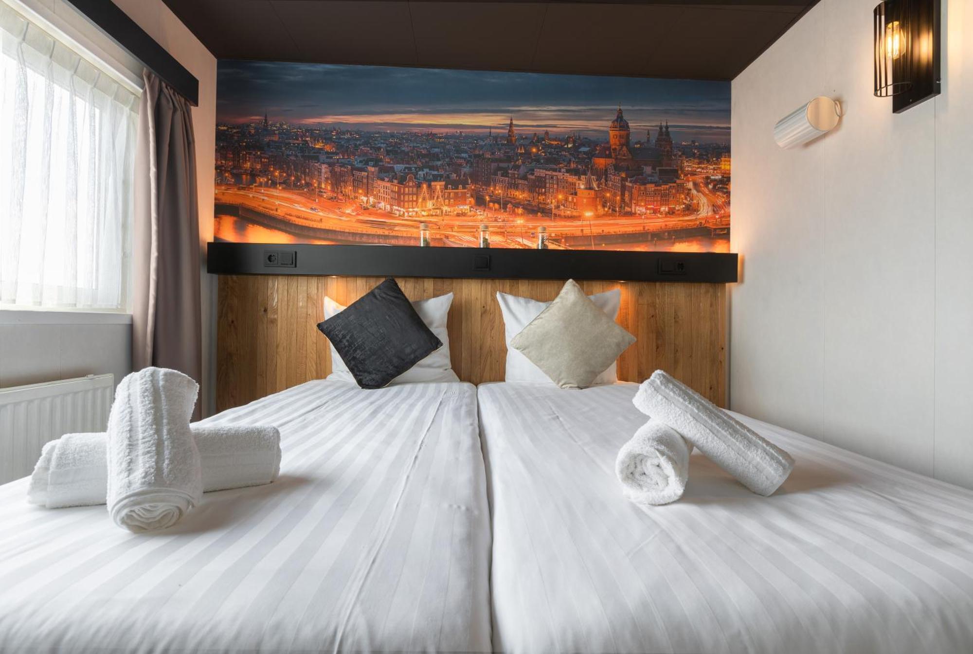 Basic Twin Room