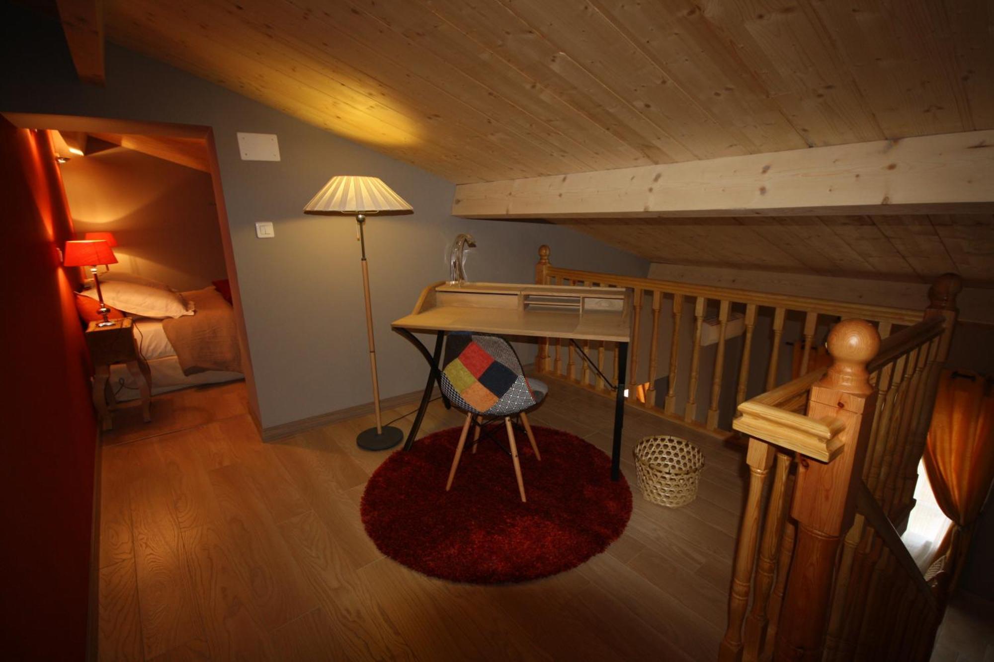 One-Bedroom Apartment Terrace