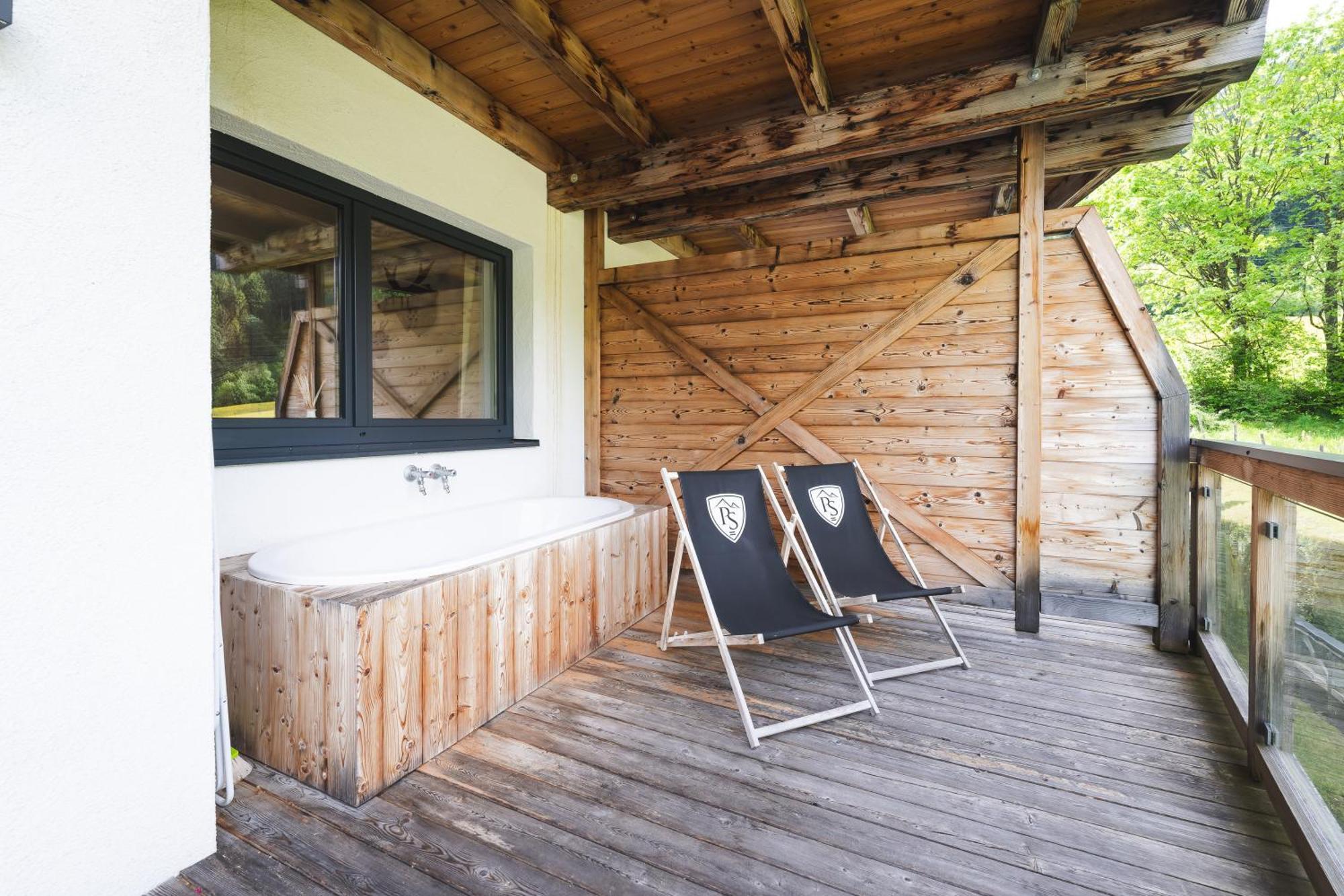 One-Bedroom Suite Mountain View