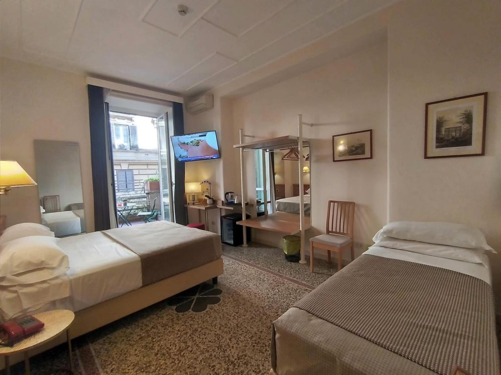 Triple Room Balcony
