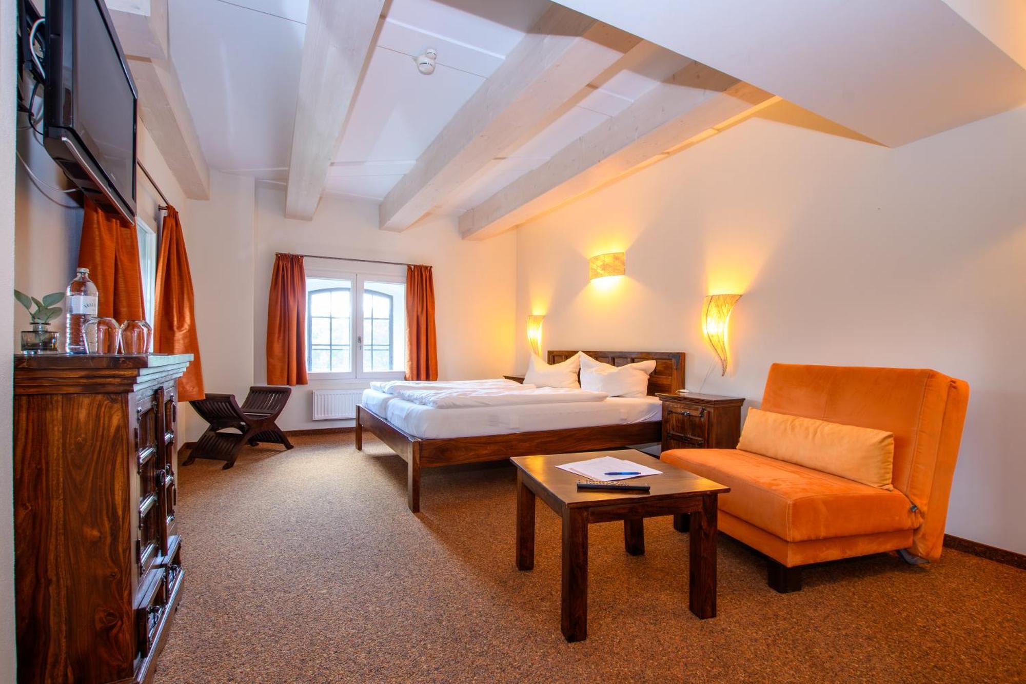 Double Room with Private External Bathroom,1599589367:JPEG
