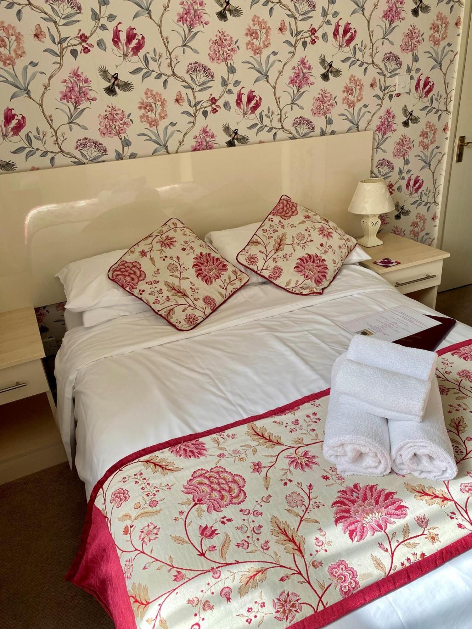 Standard Double Room,1636763387:JPEG