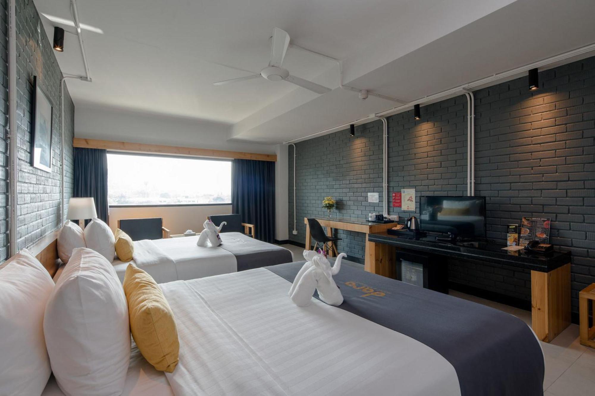 Deluxe Room 2 Queen Beds