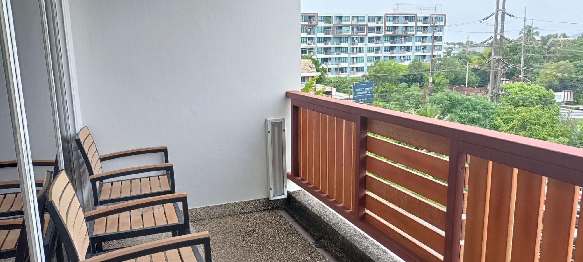 Deluxe Twin Room Balcony