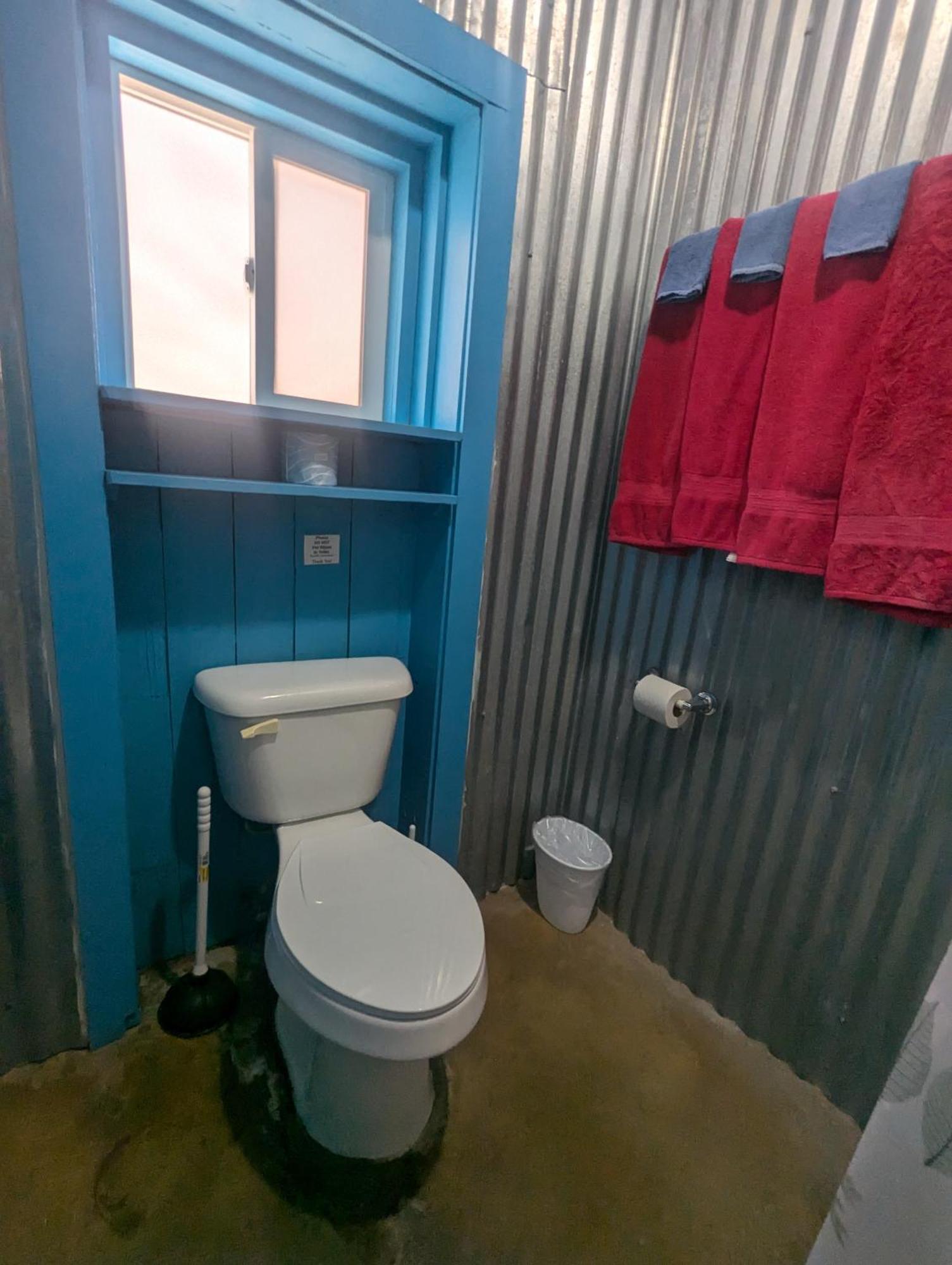 Turquoise Suite,1600575073:JPEG
