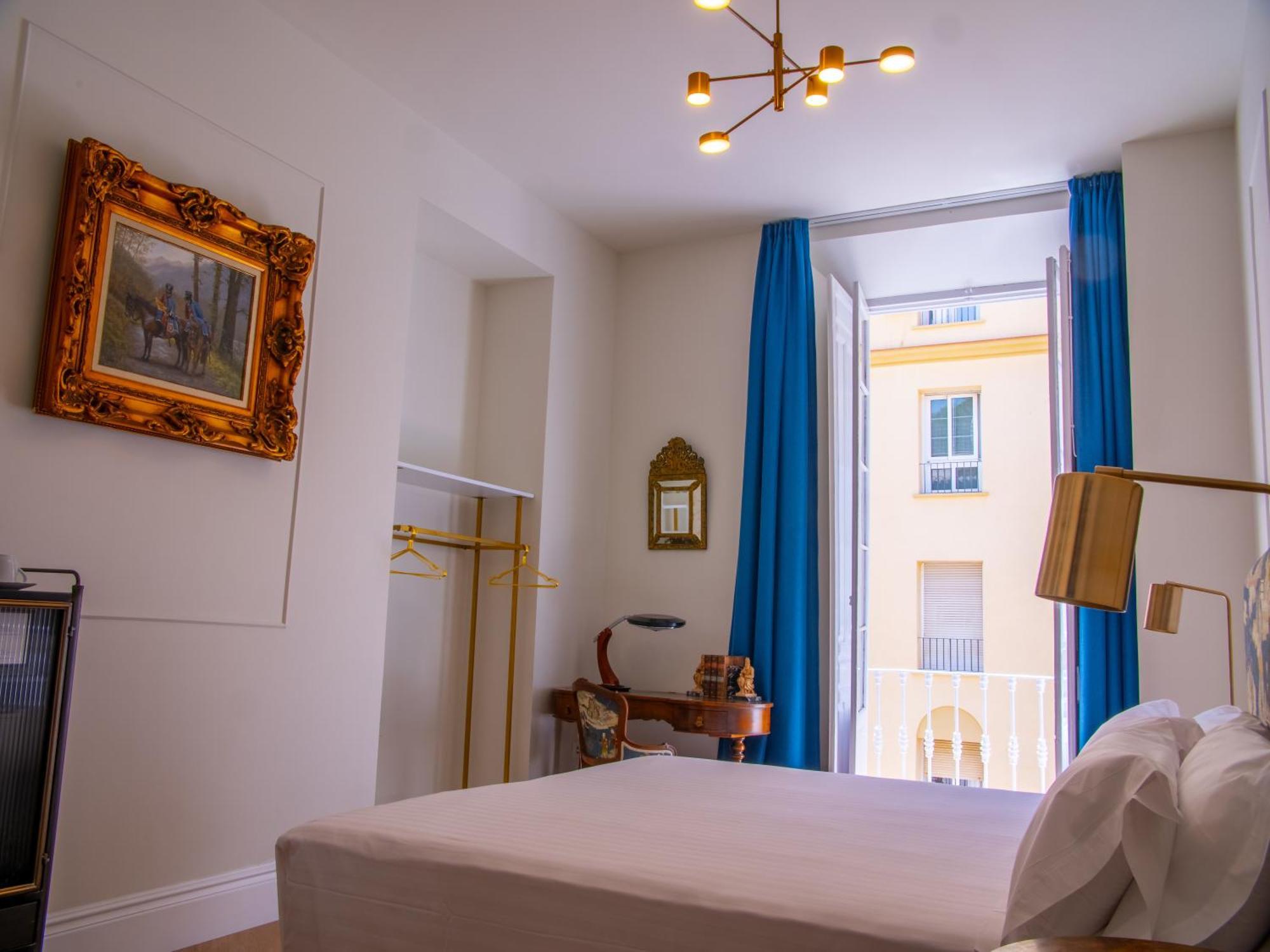 Kamer met Queensize Bed en Balkon