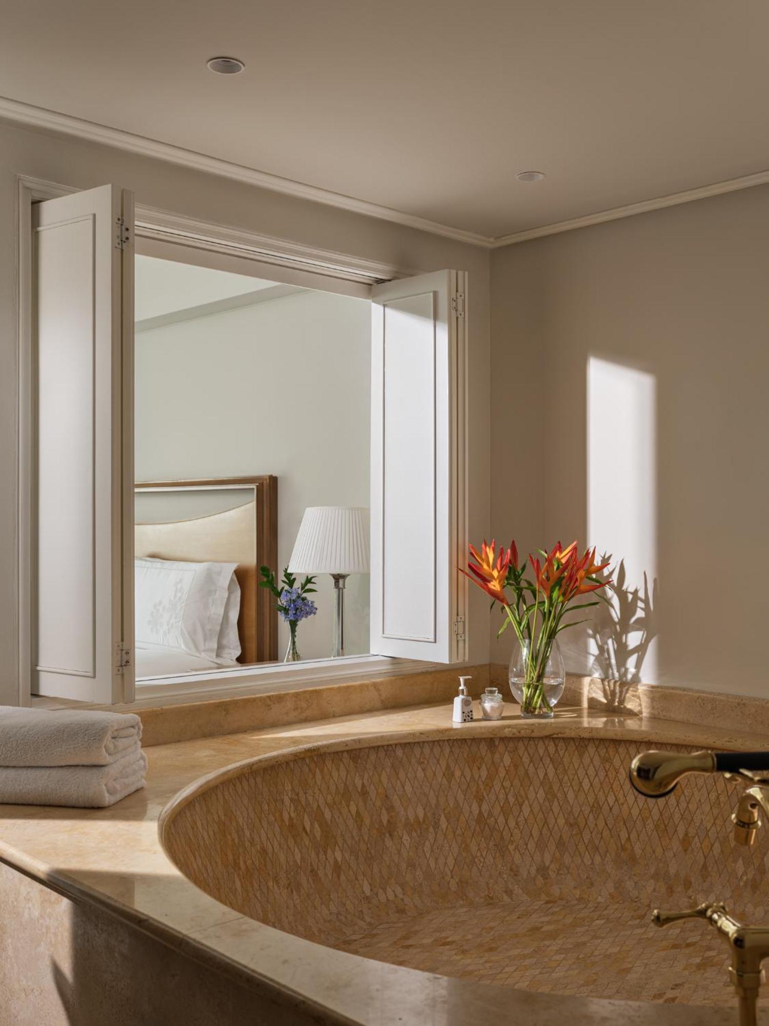 Deluxe Junior Suite
