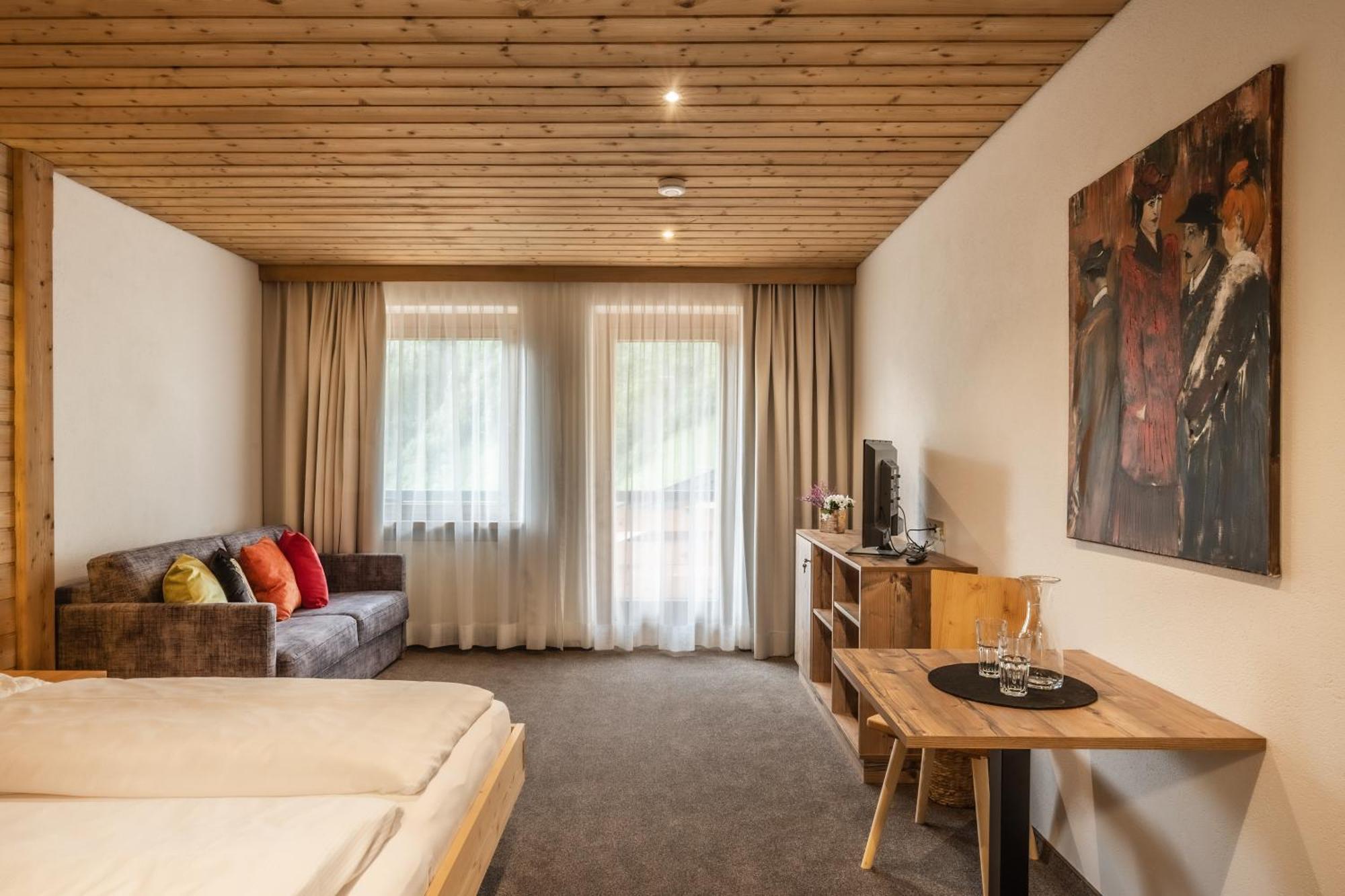 Double Room Mountain View