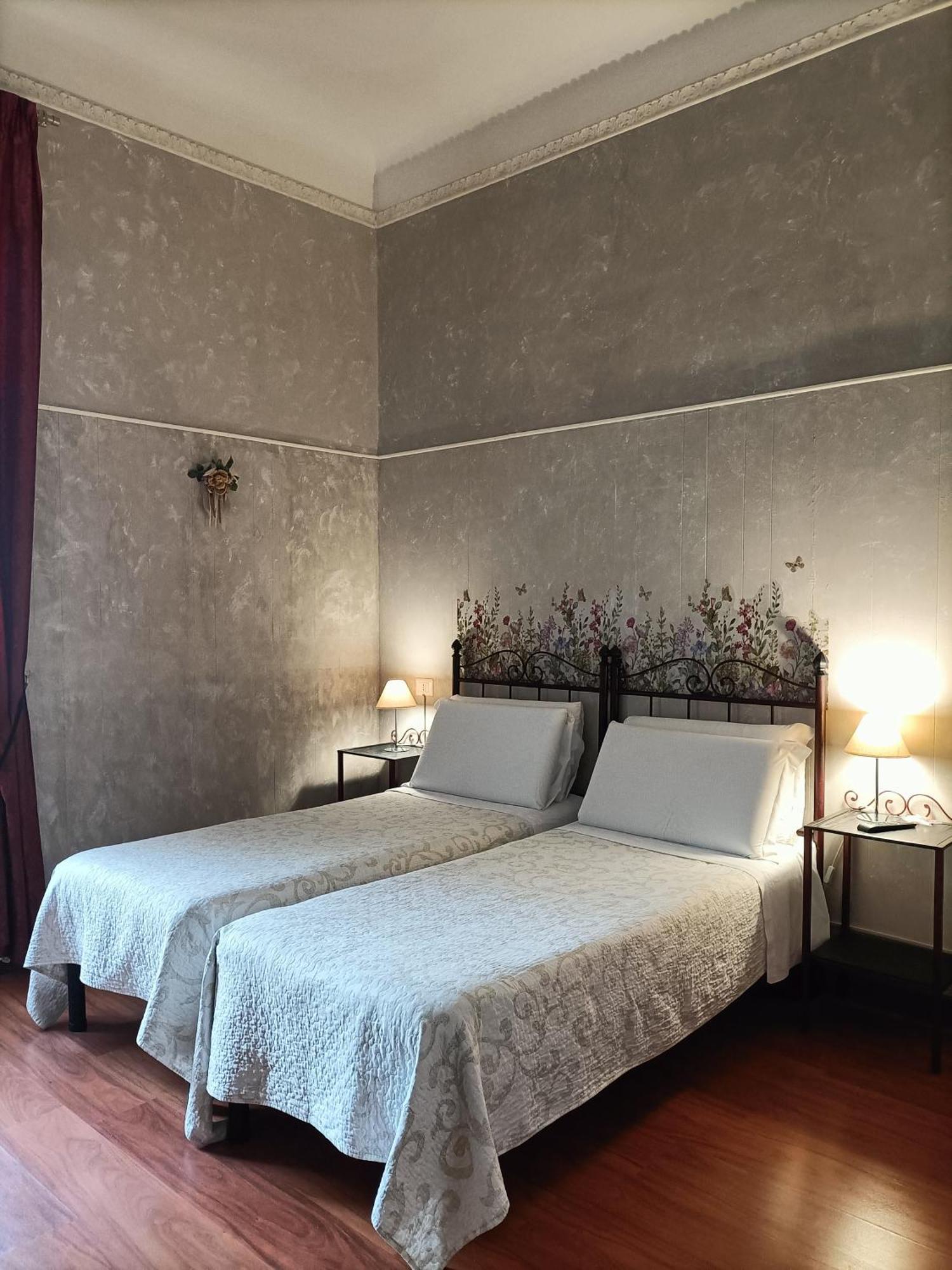 Double Room Private Bathroom