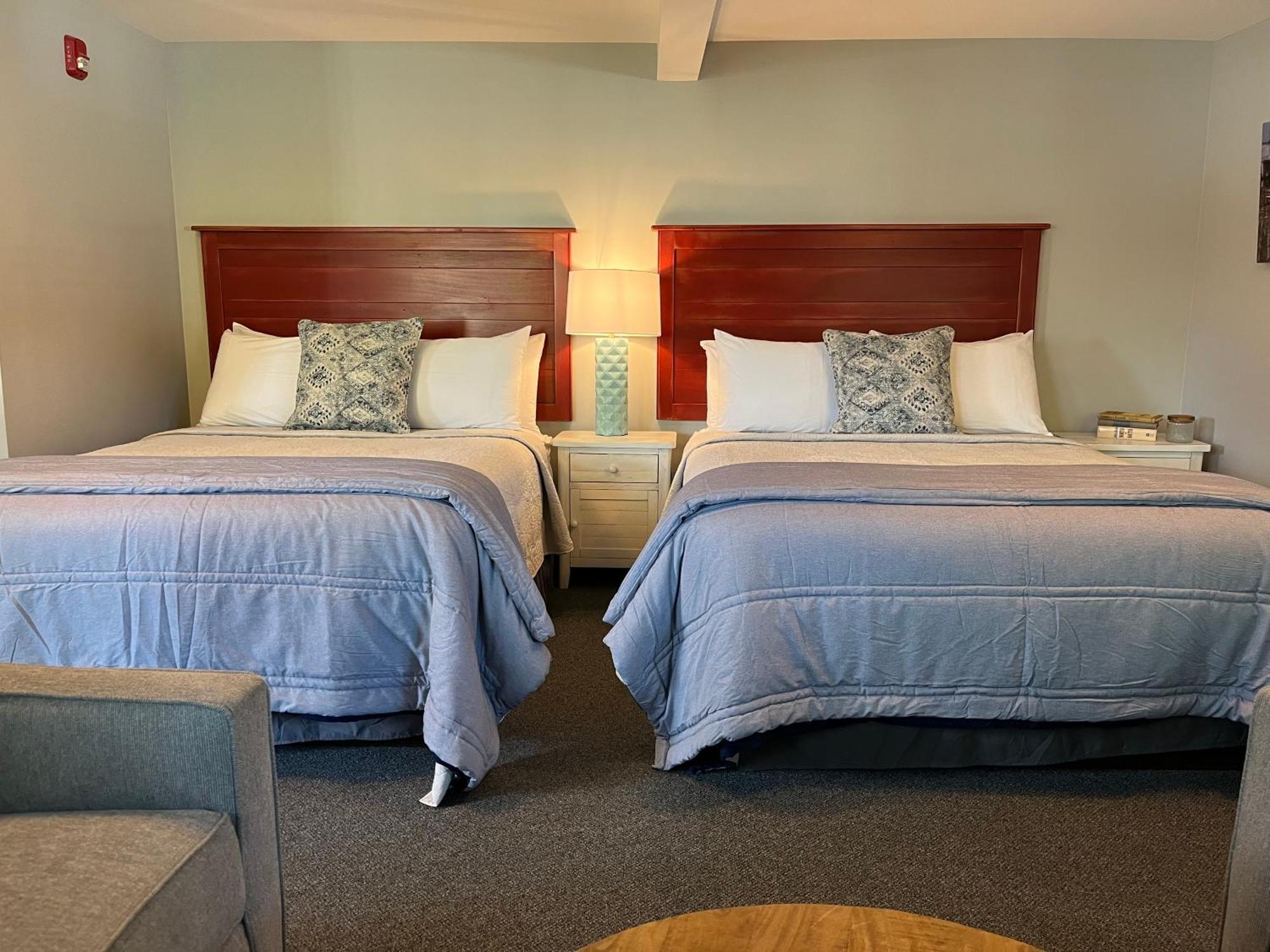 Queen Room with Two Queen Beds,1619767222:JPEG