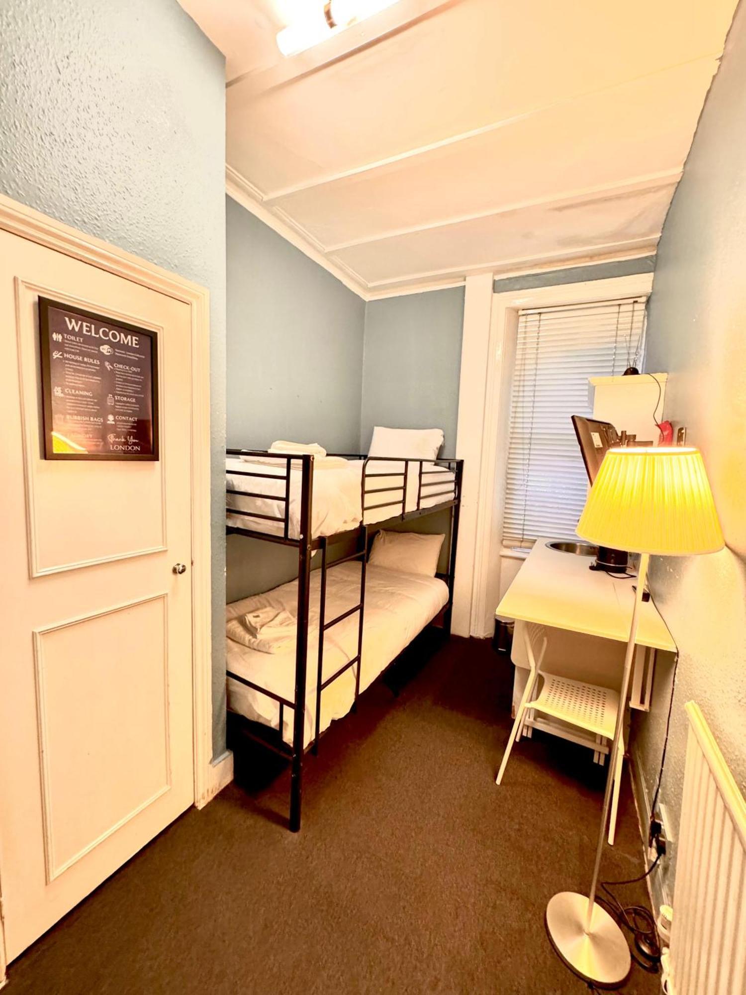 Twin Room with Shared Toilet