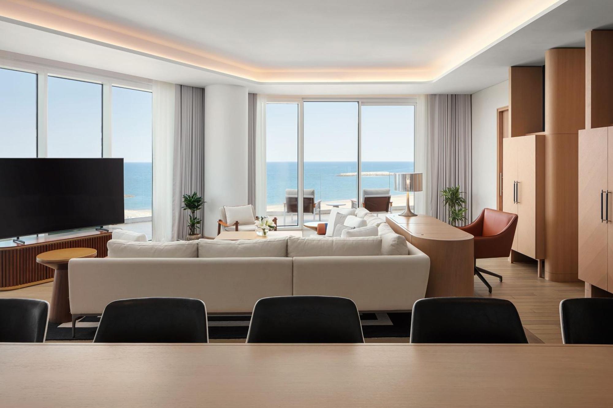 Pearl King Suite with Balcony and Sea View,1635883121:JPEG