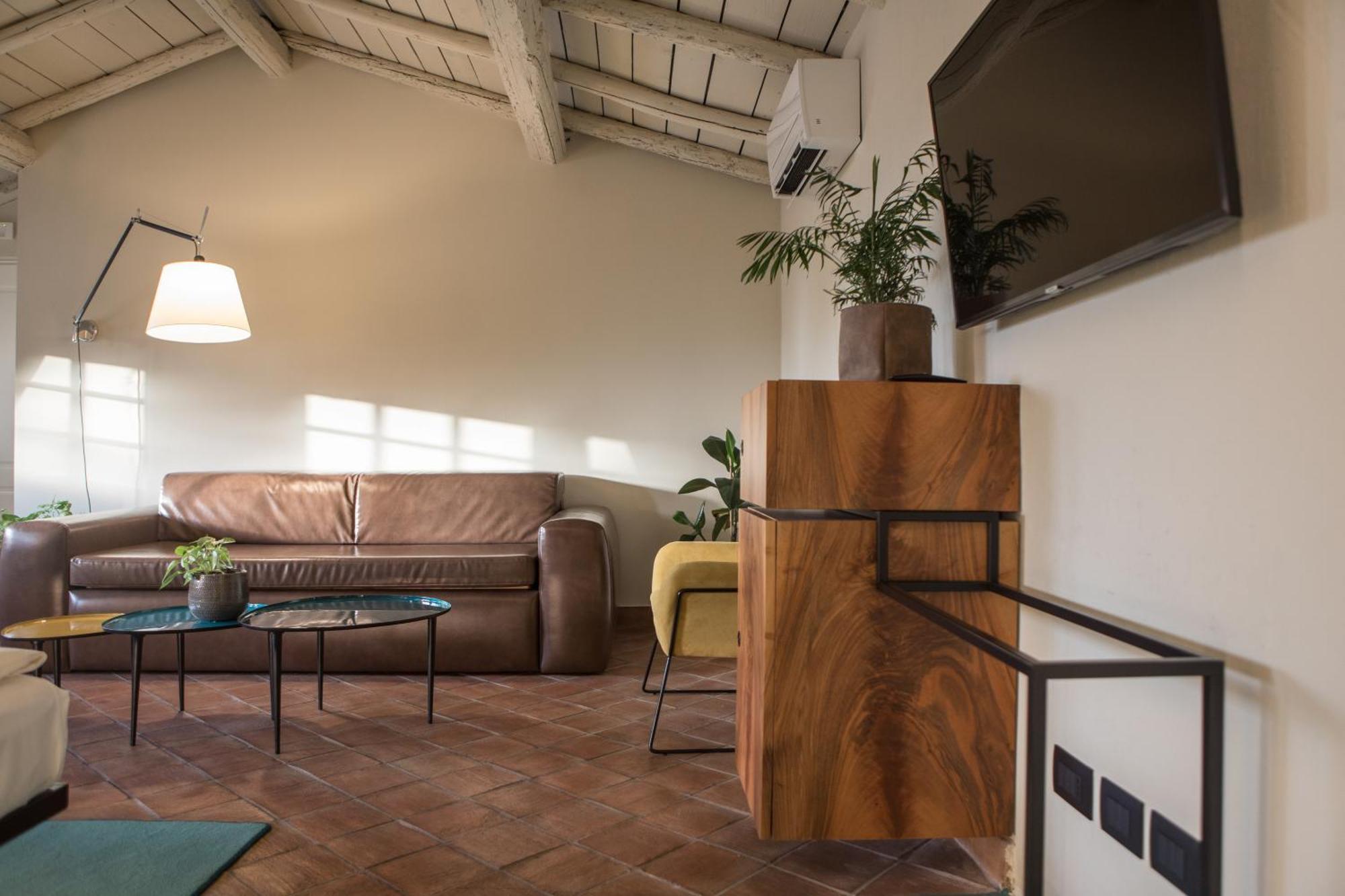 Large Double or Twin Room