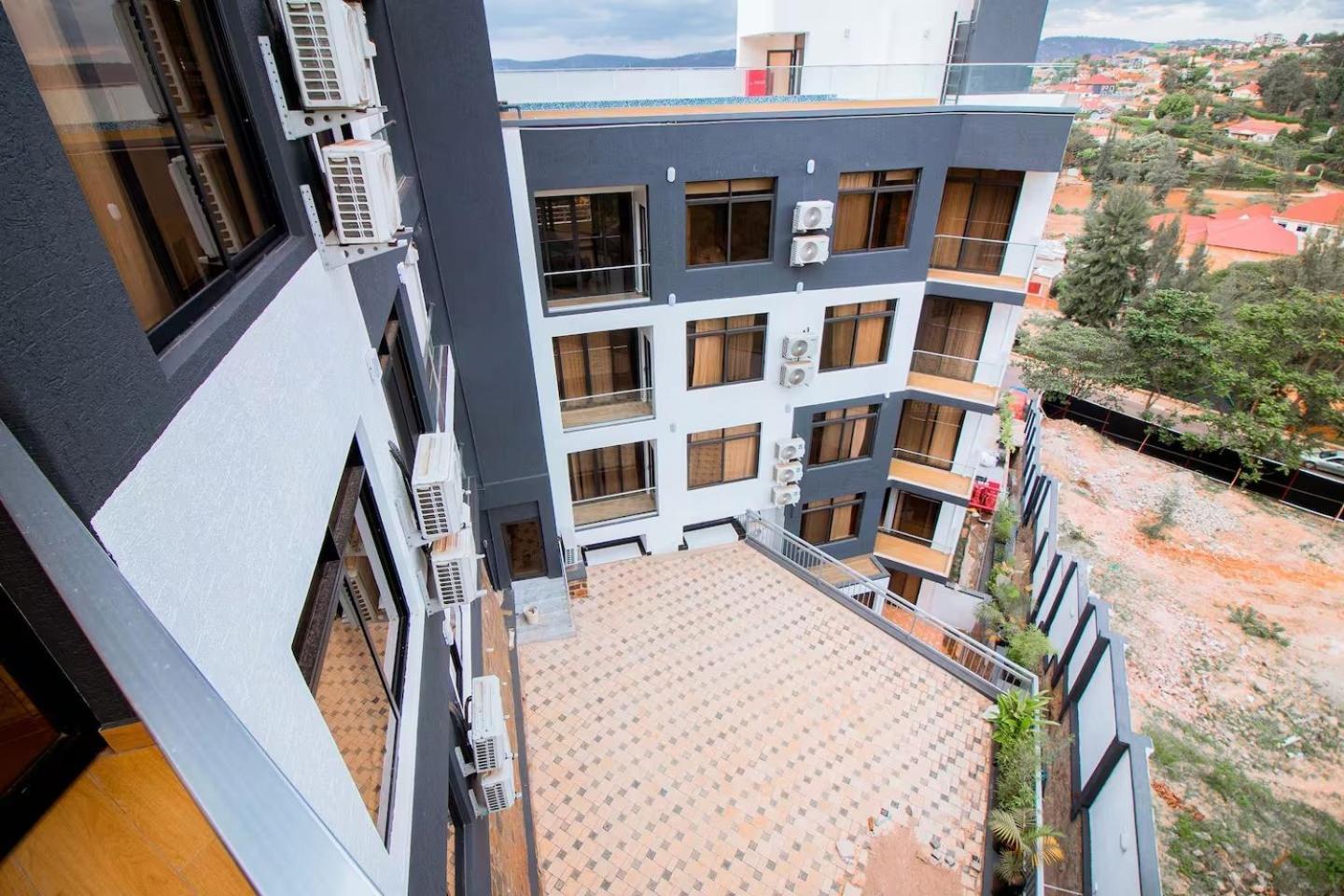 Two-Bedroom Apartment with Balcony,1640145949:JPEG